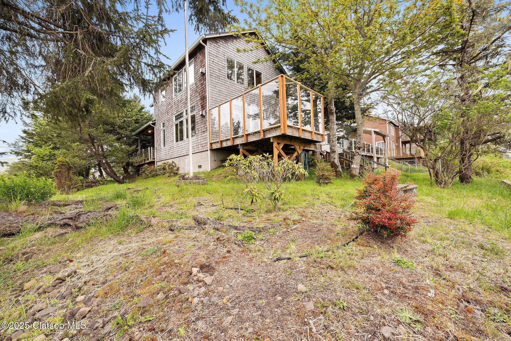 1280 Queen Street Property Photo 29
