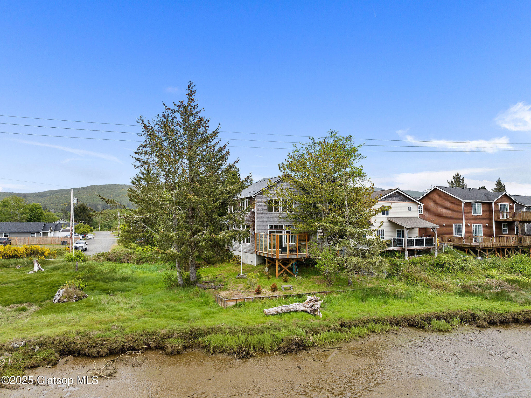 1280 Queen Street Property Photo 32
