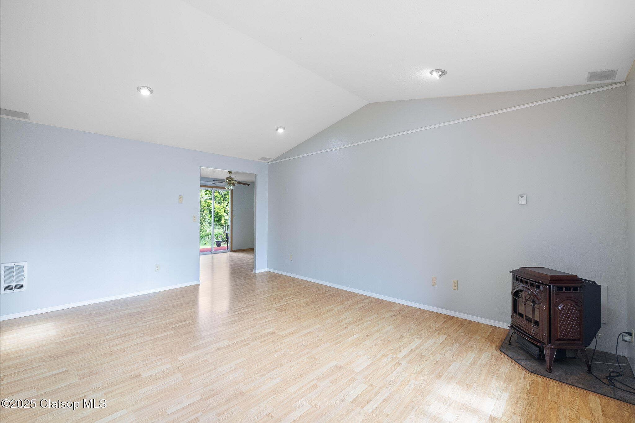 34085 Wood Duck Ave Property Photo 6