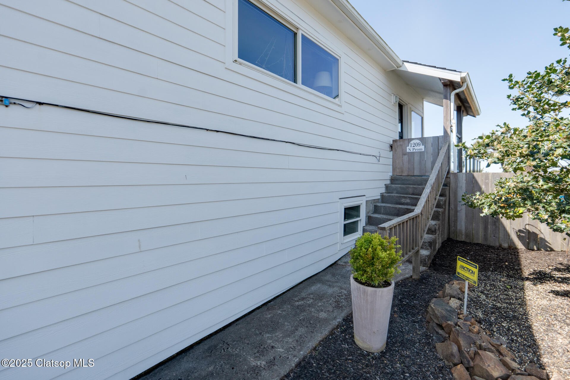 1209 N Prom Property Photo 55