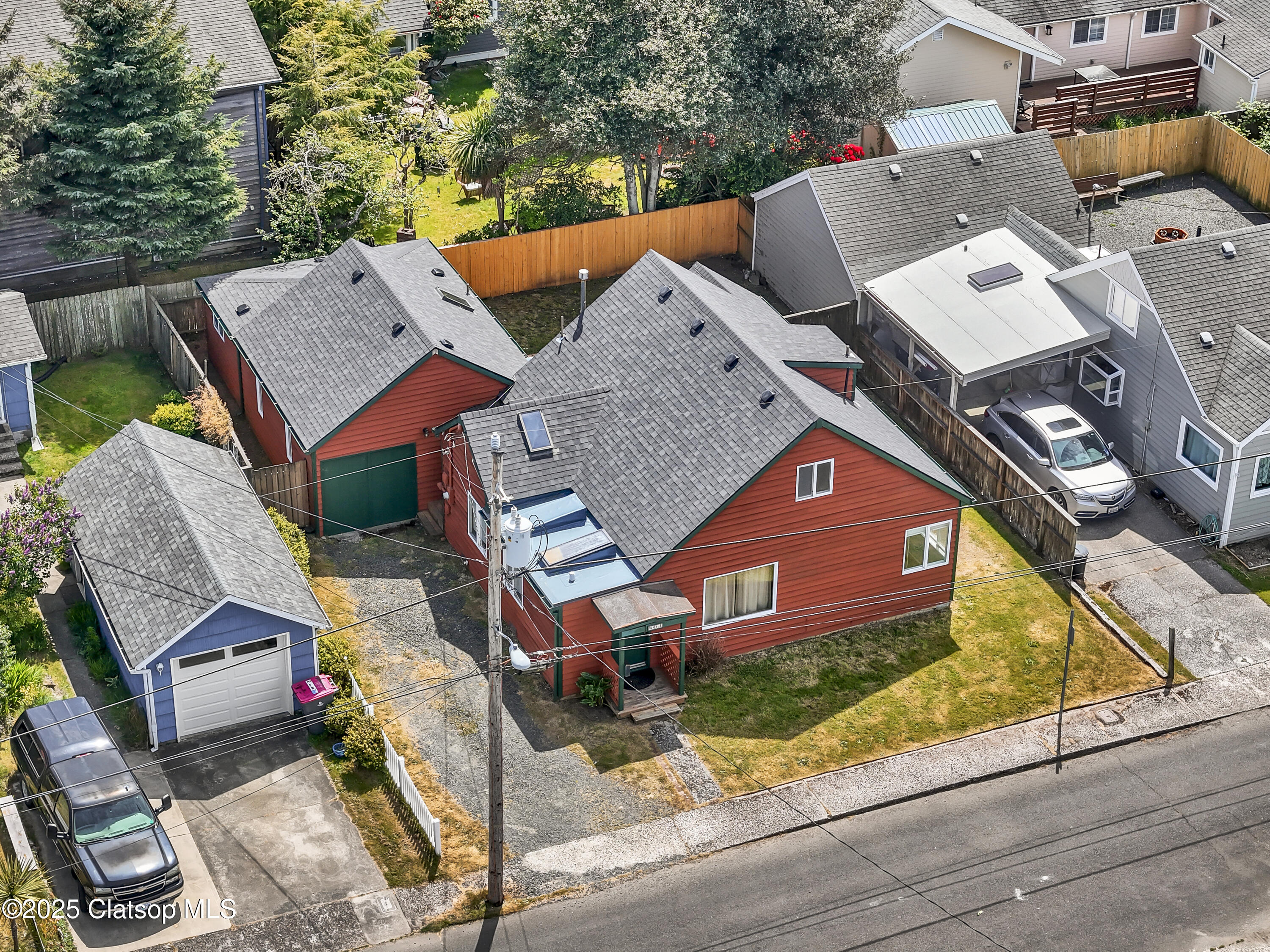 803 6th Avenue Property Photo 1