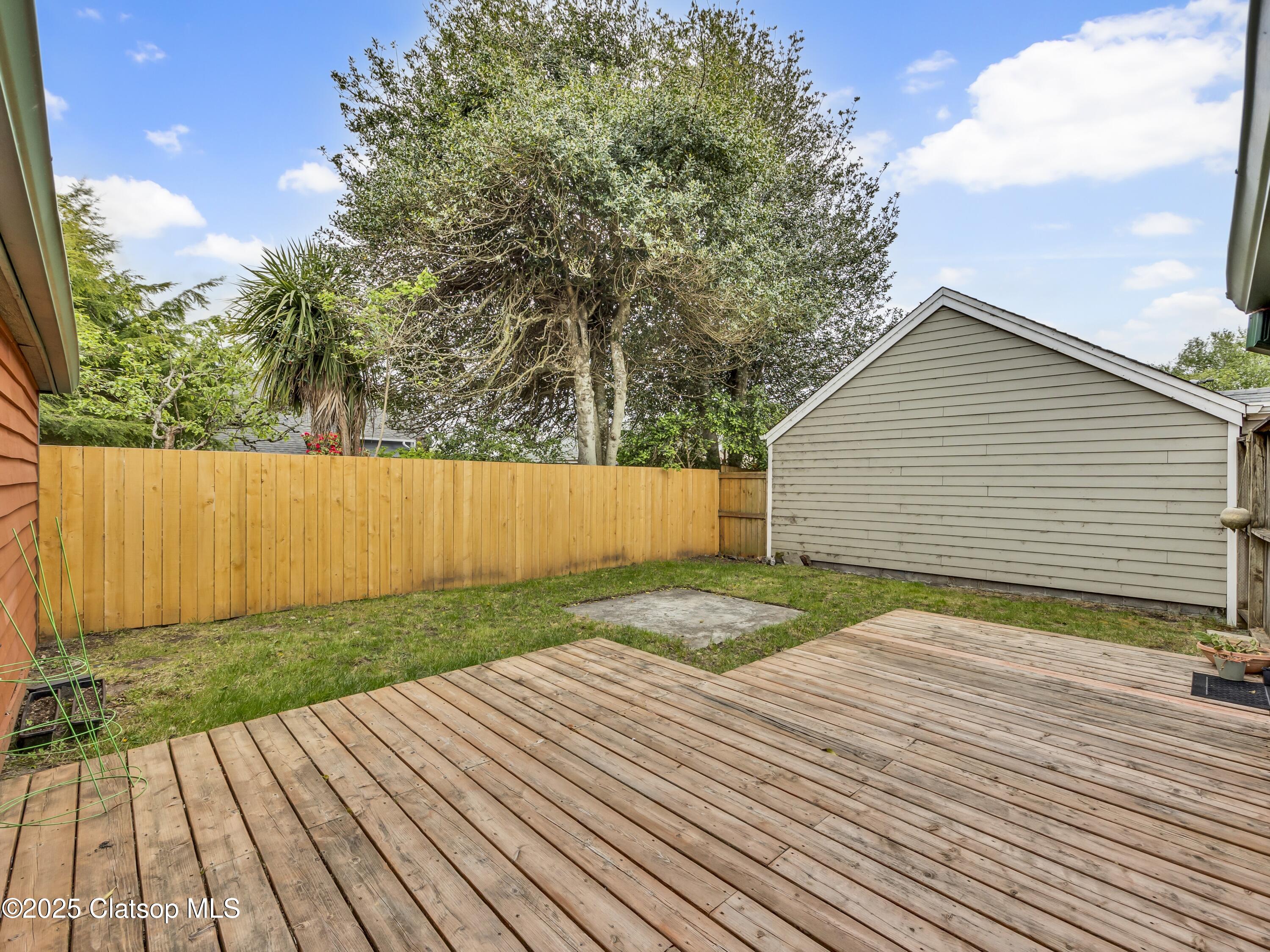 803 6th Avenue Property Photo 5