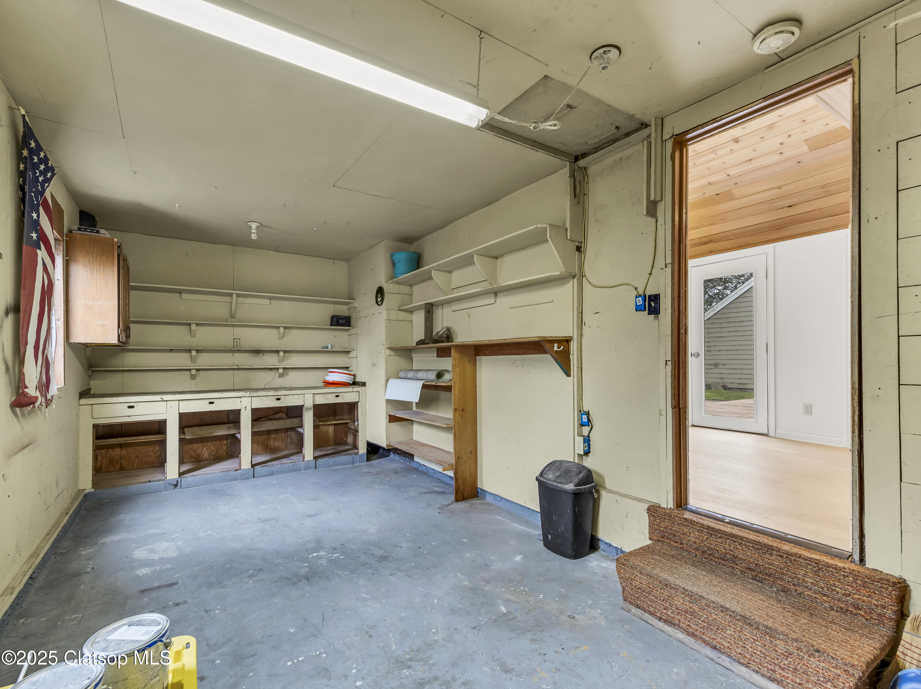 803 6th Avenue Property Photo 32