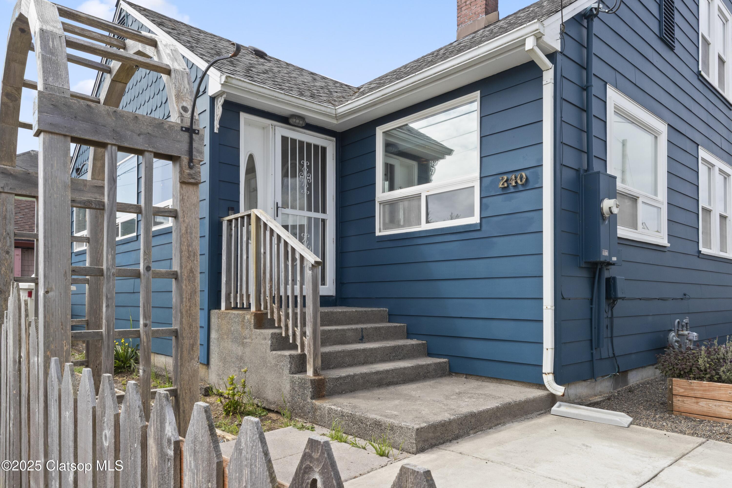 240 5th Avenue Property Photo 2