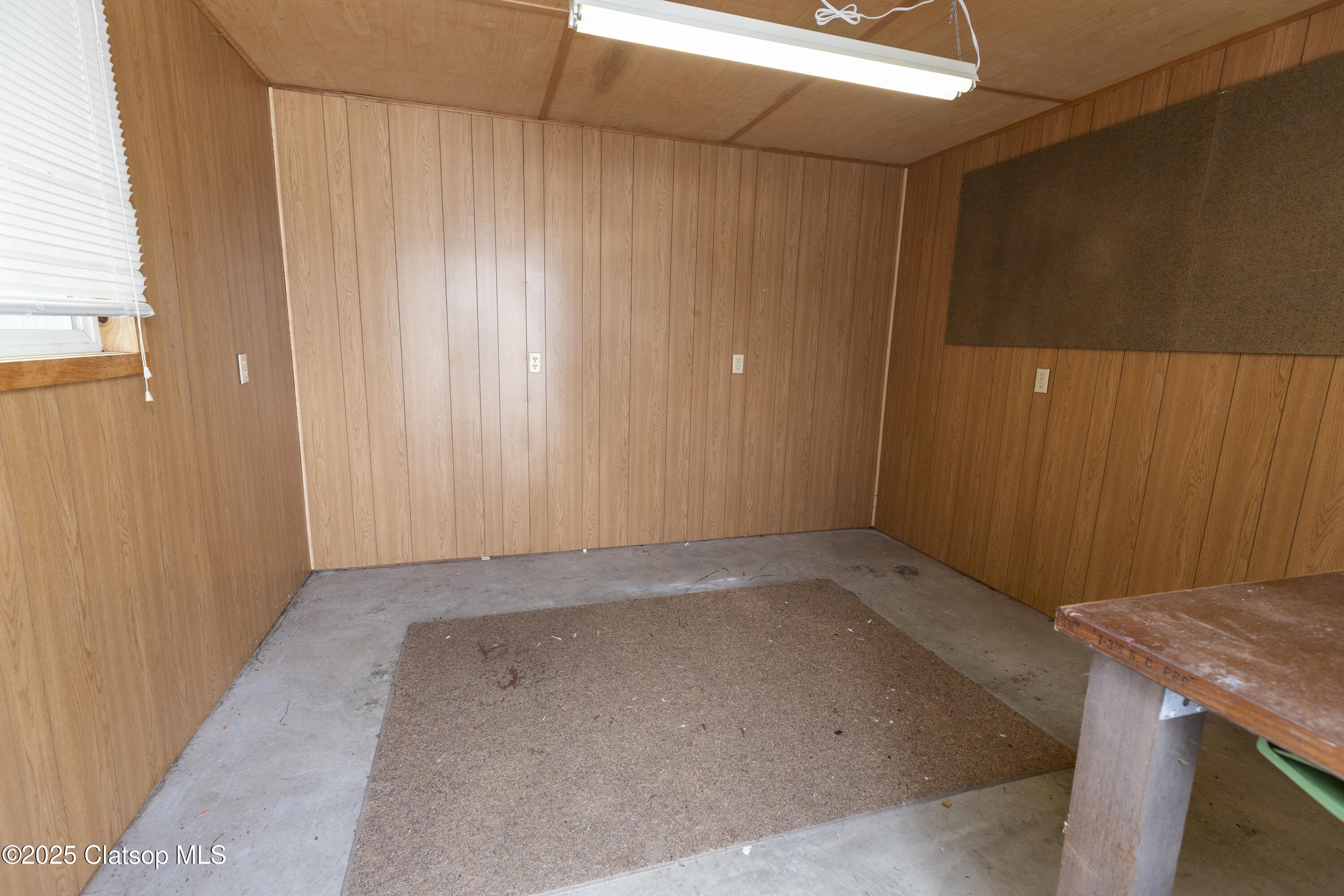 240 5th Avenue Property Photo 34
