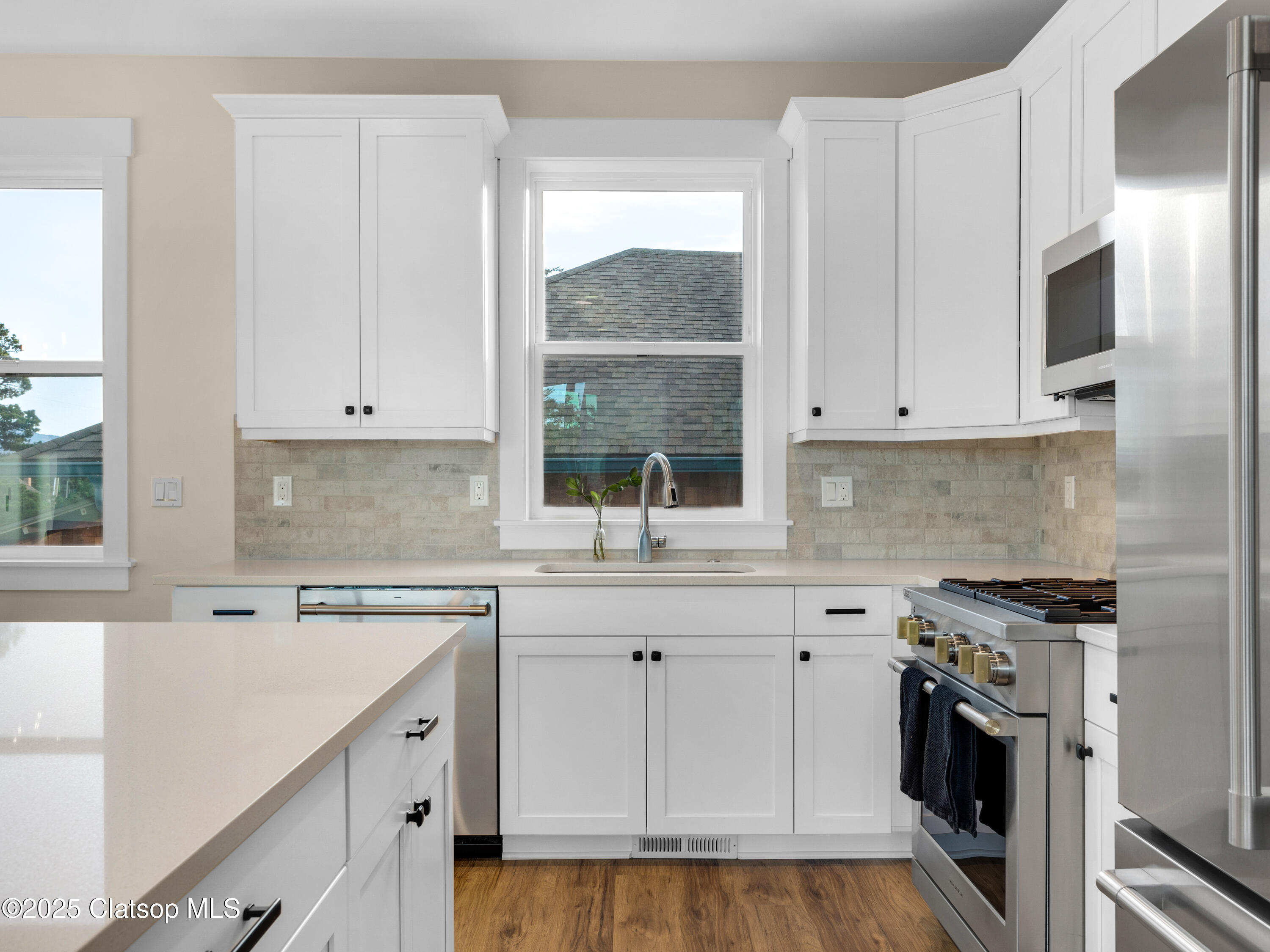 15 Avenue I Property Photo 12
