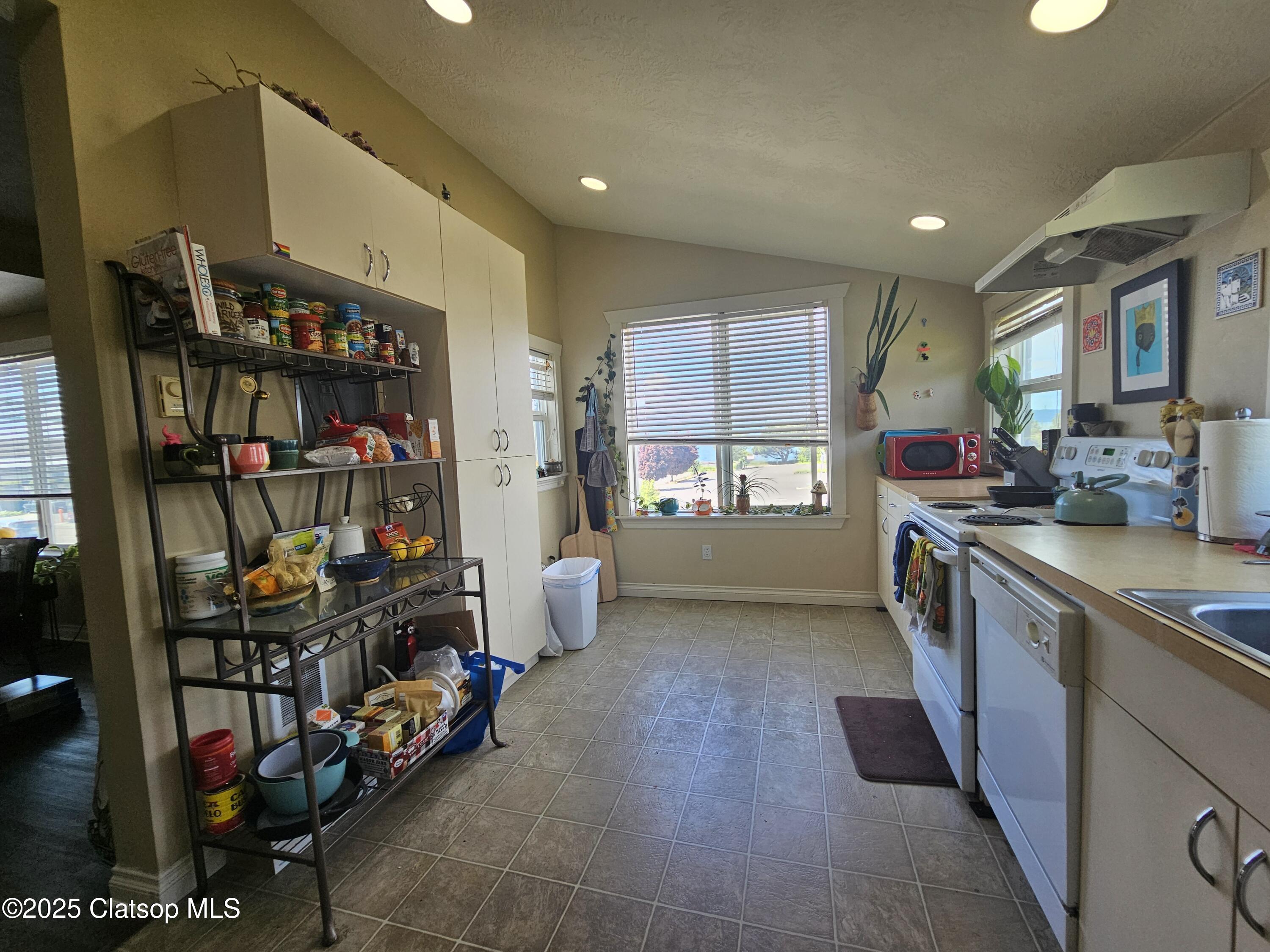 110 2nd Street Property Photo 13