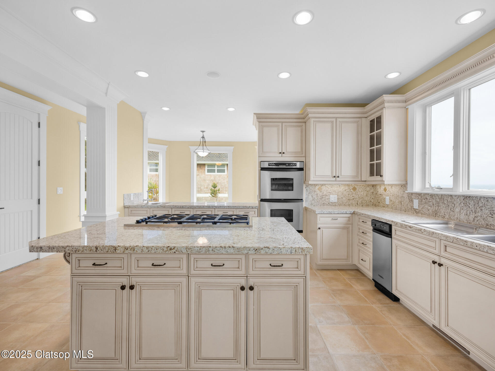 88902 Pinehurst Road Property Photo 11