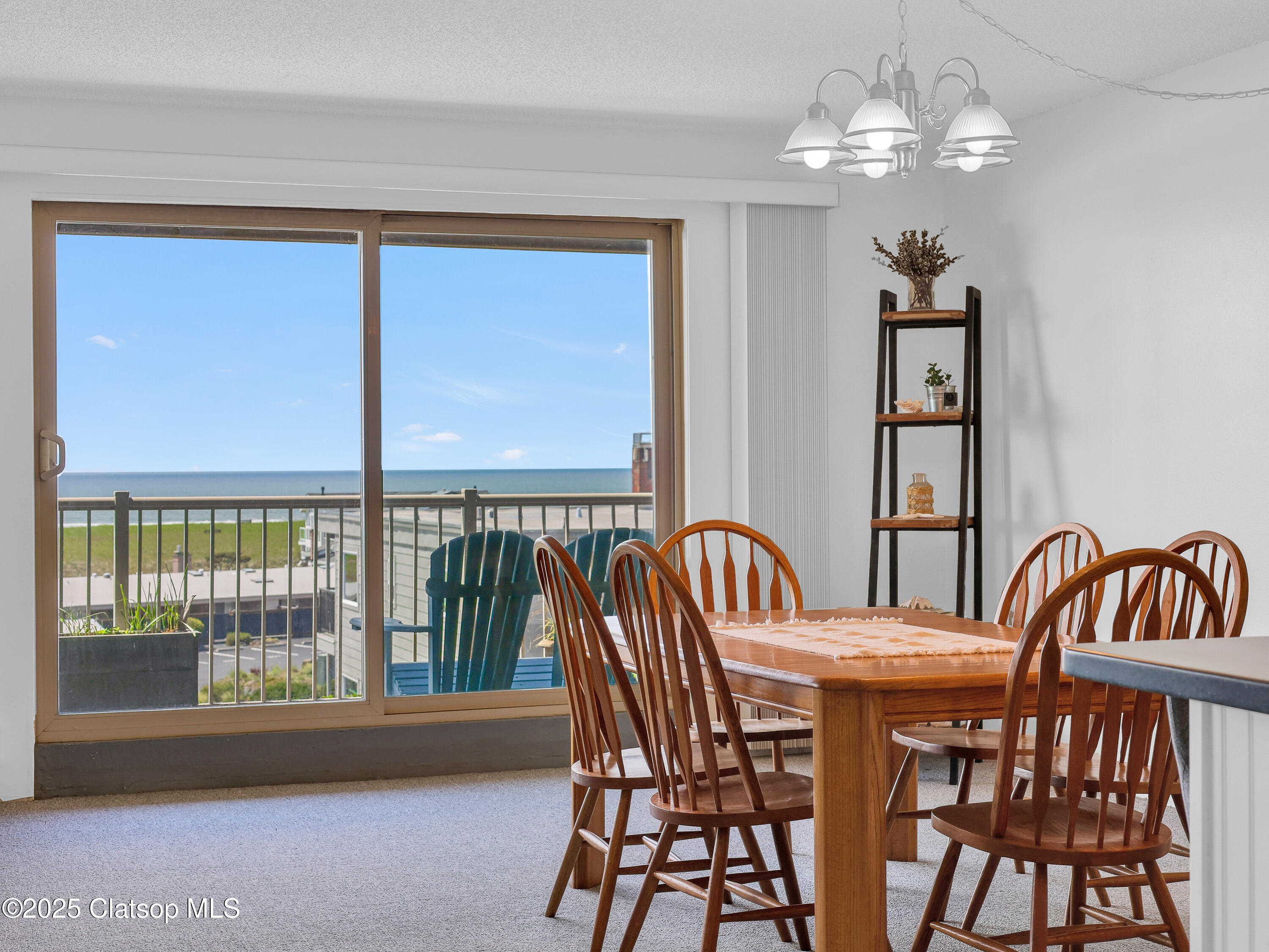 1146 N Gearhart House Condo Property Photo 10