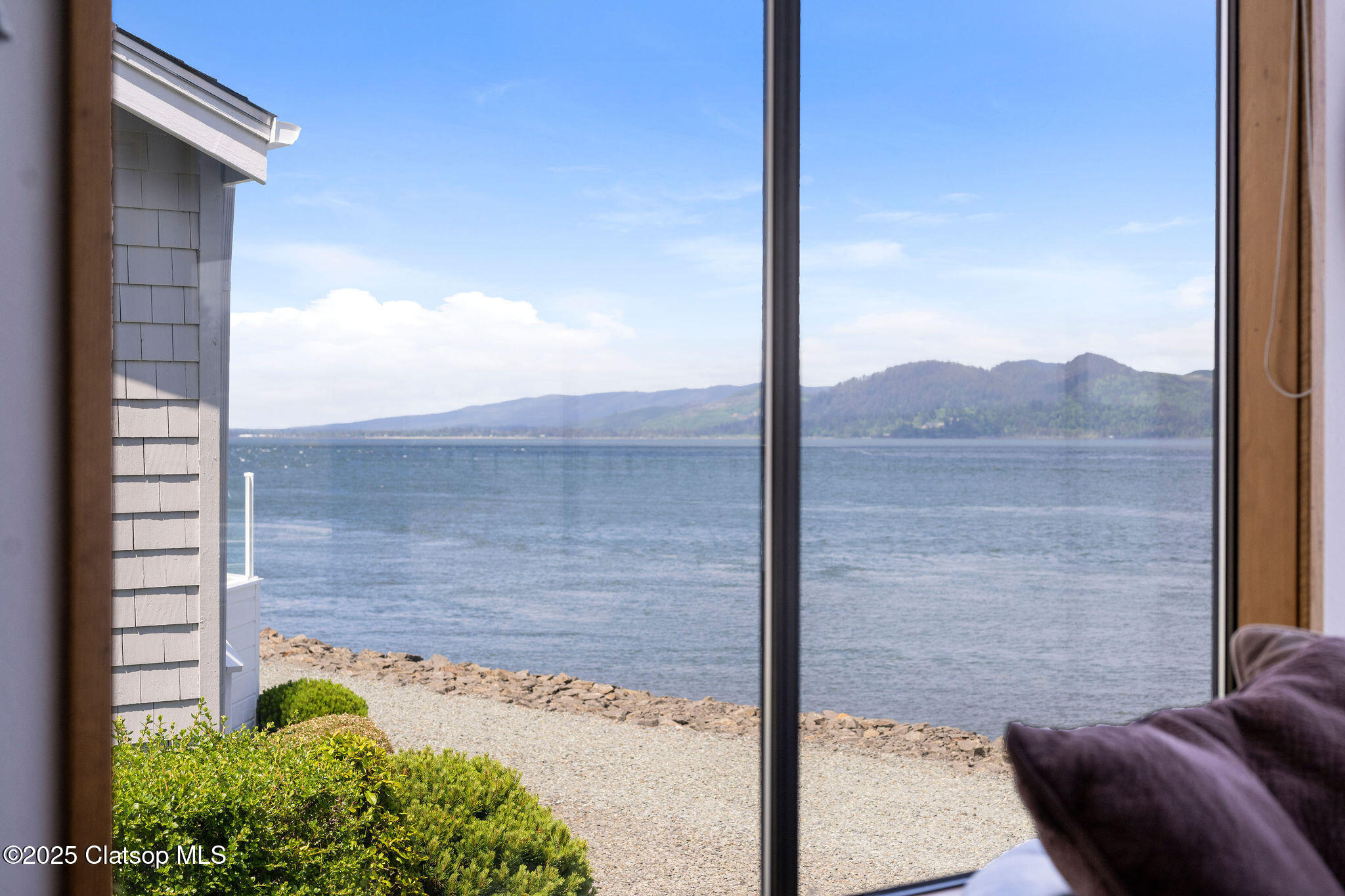 765 5th Avenue Property Photo 10
