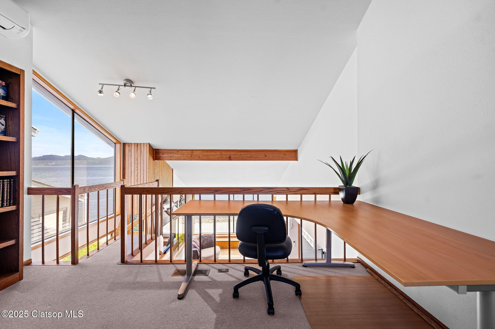 765 5th Avenue Property Photo 16