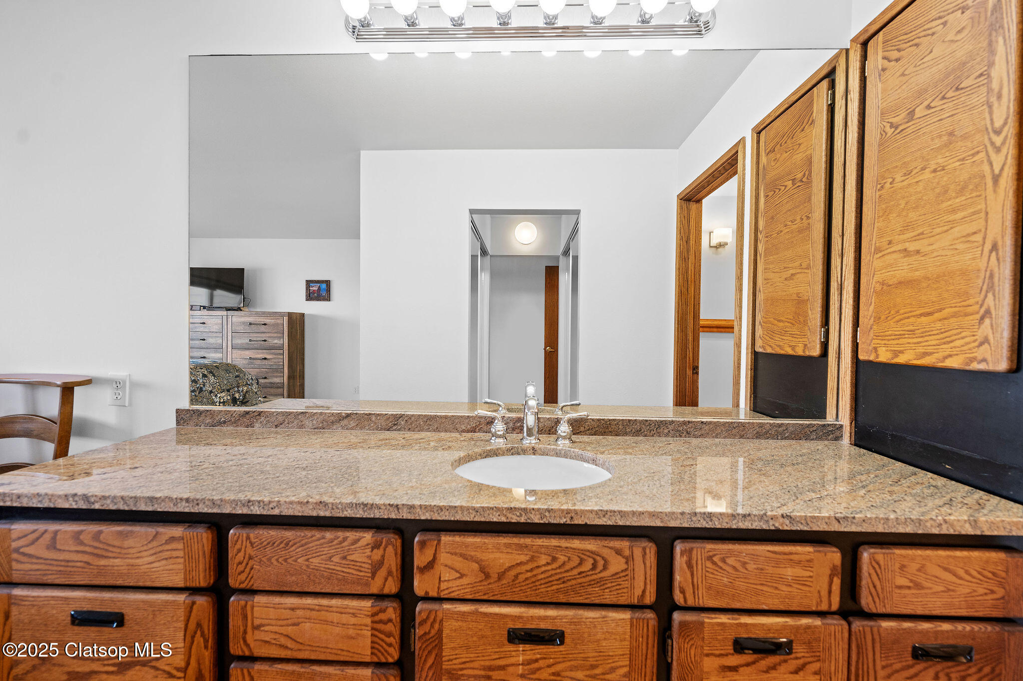 765 5th Avenue Property Photo 23