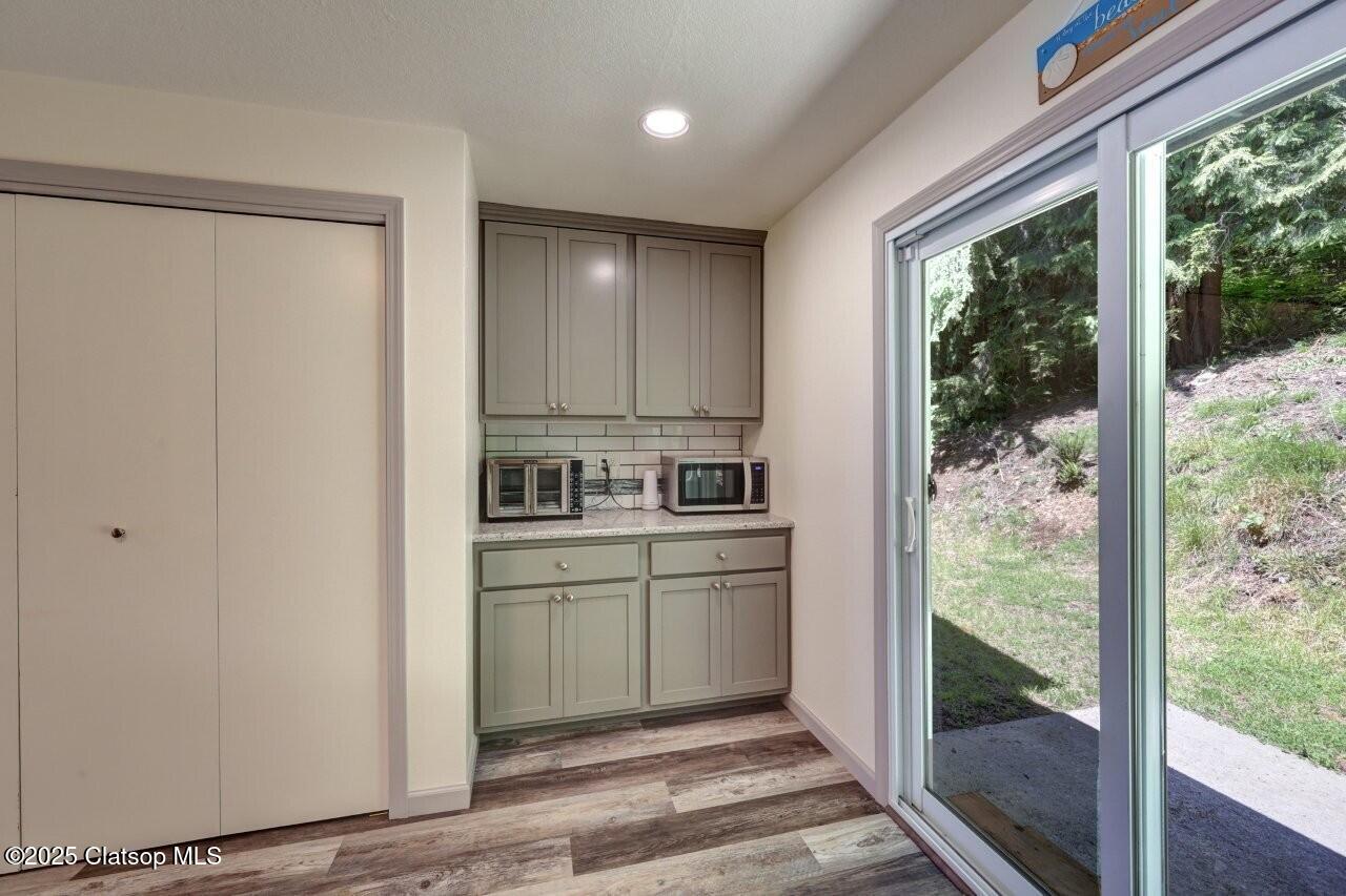 7835 Sunset Drive Property Photo 22
