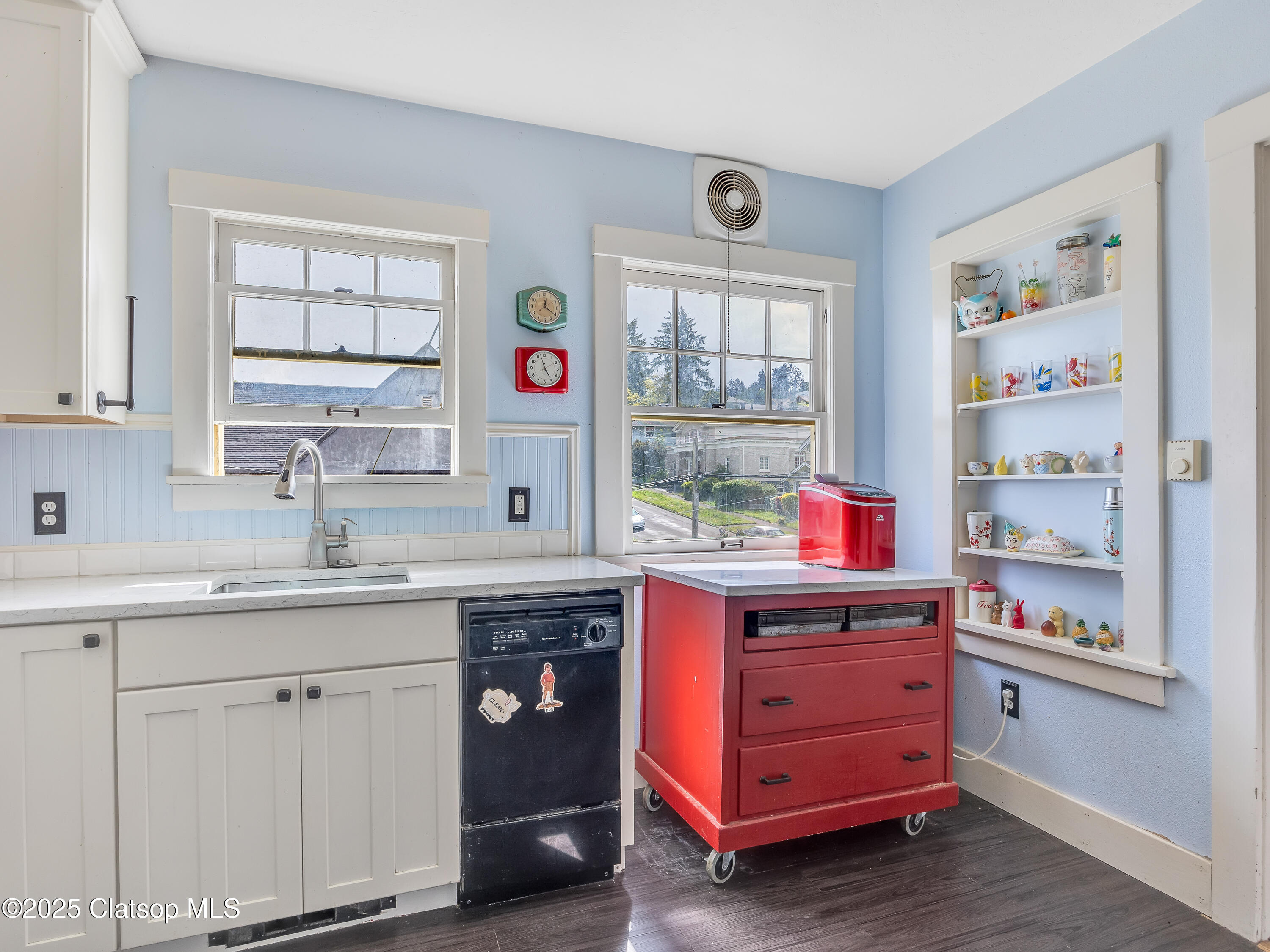 1078 Harrison Avenue Property Photo 17