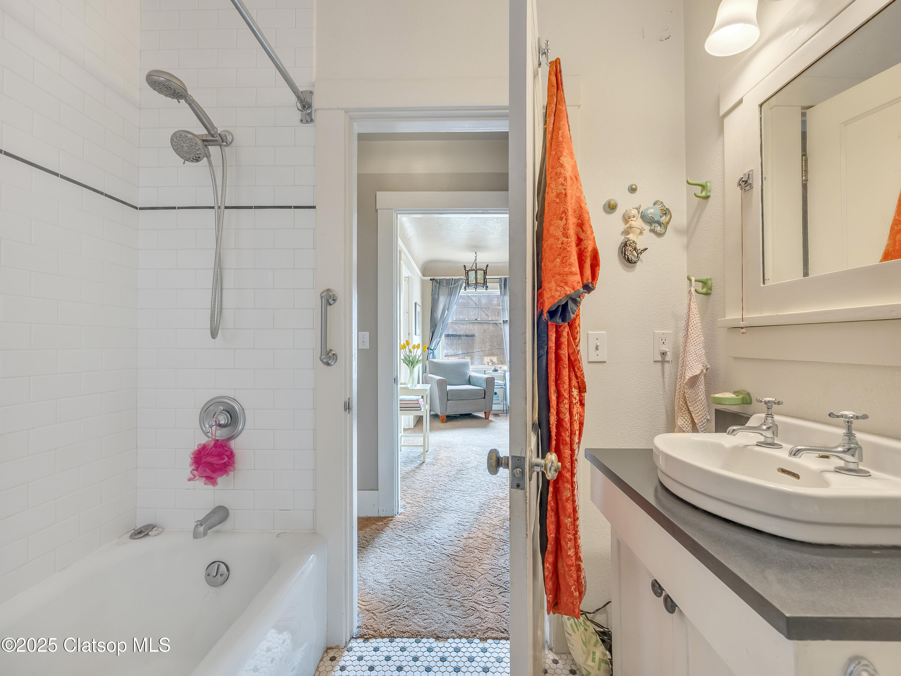 1078 Harrison Avenue Property Photo 22