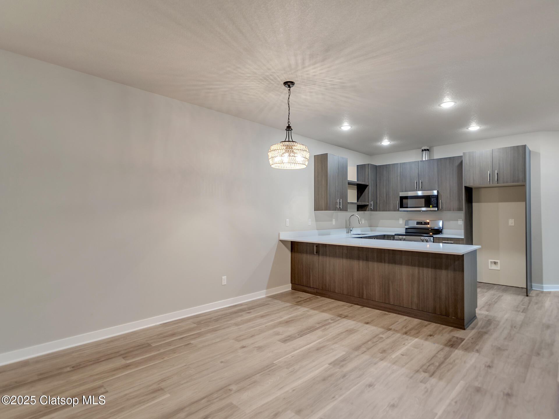 1096/1098 Ne 12th Avenue Property Photo 12