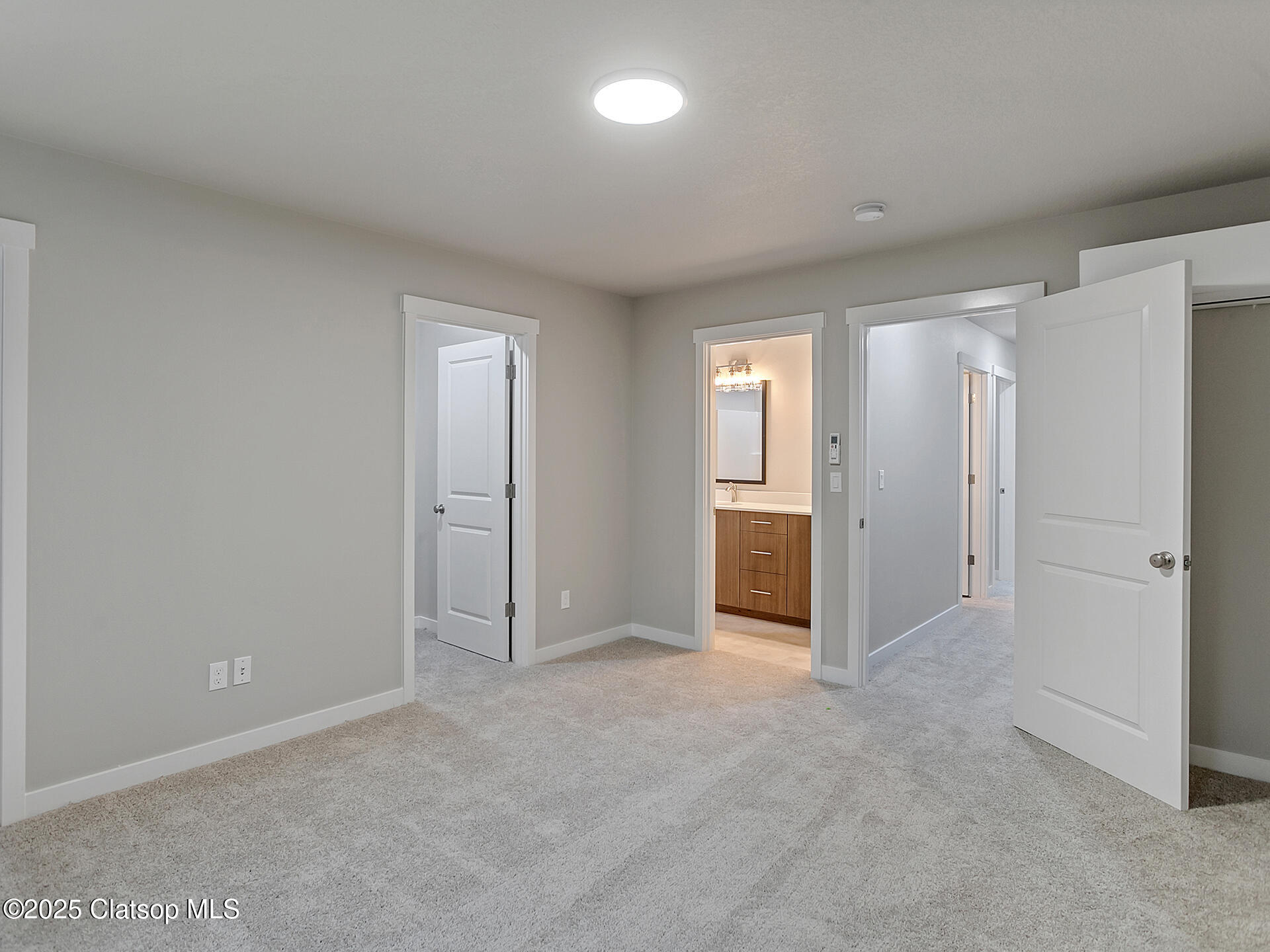 1096/1098 Ne 12th Avenue Property Photo 16