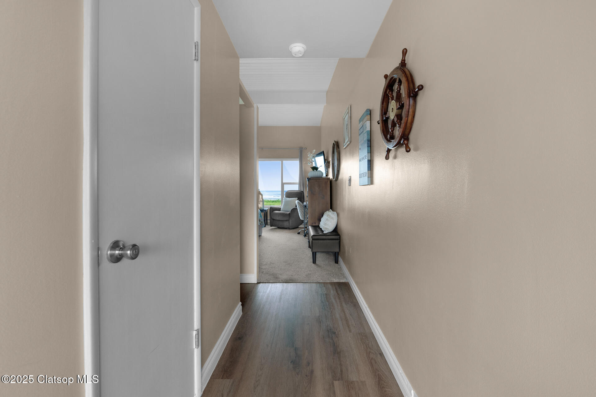 2316 Beach Drive Property Photo 5