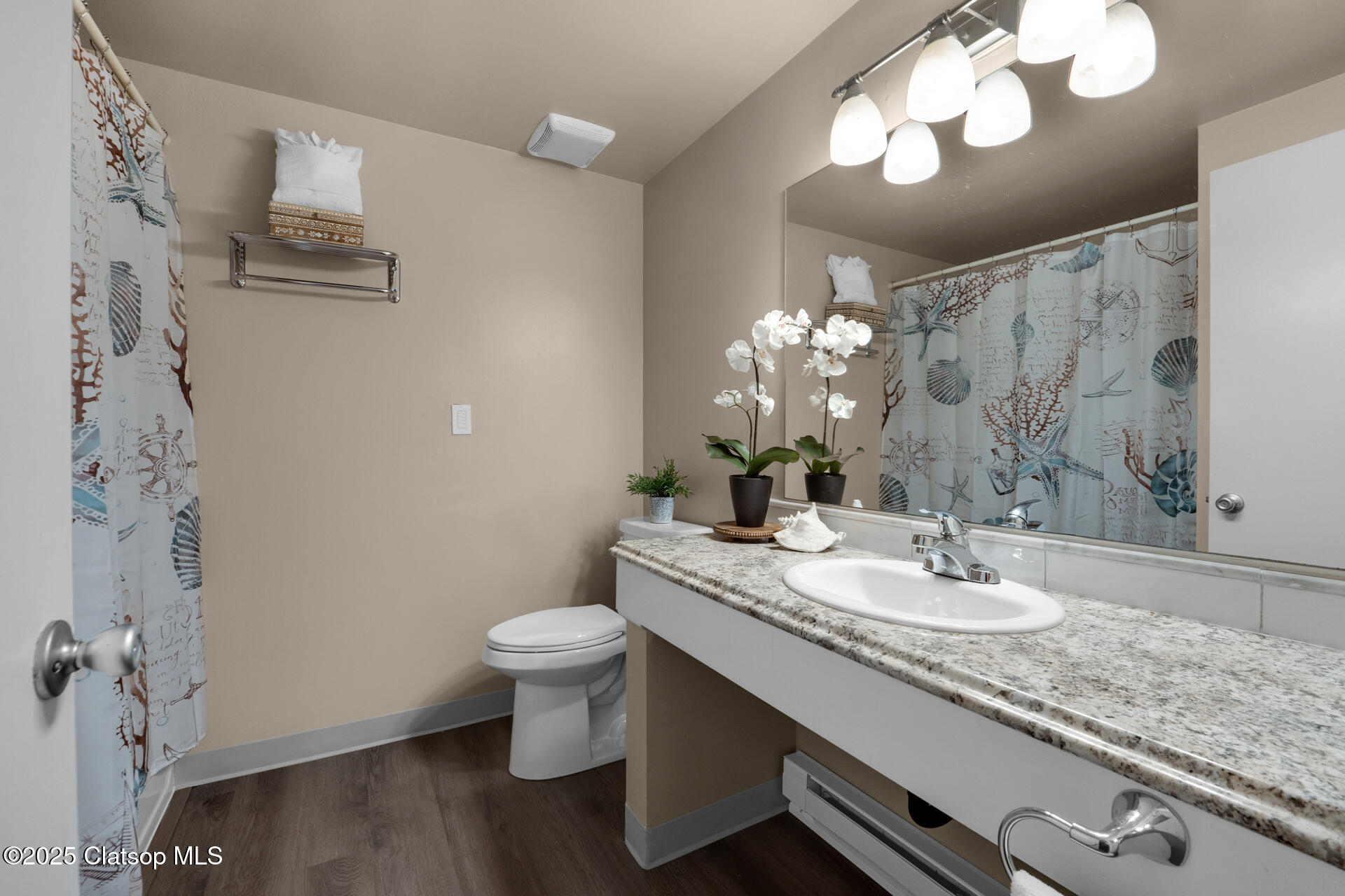 2316 Beach Drive Property Photo 18