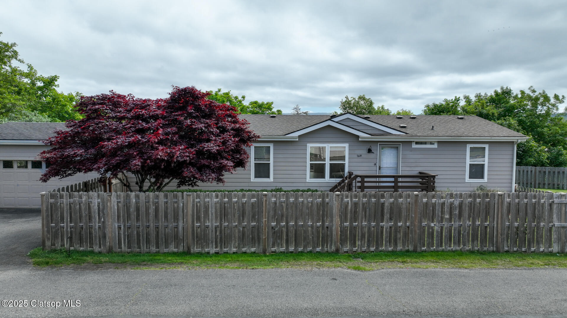 169 Ridge Drive Property Photo 2