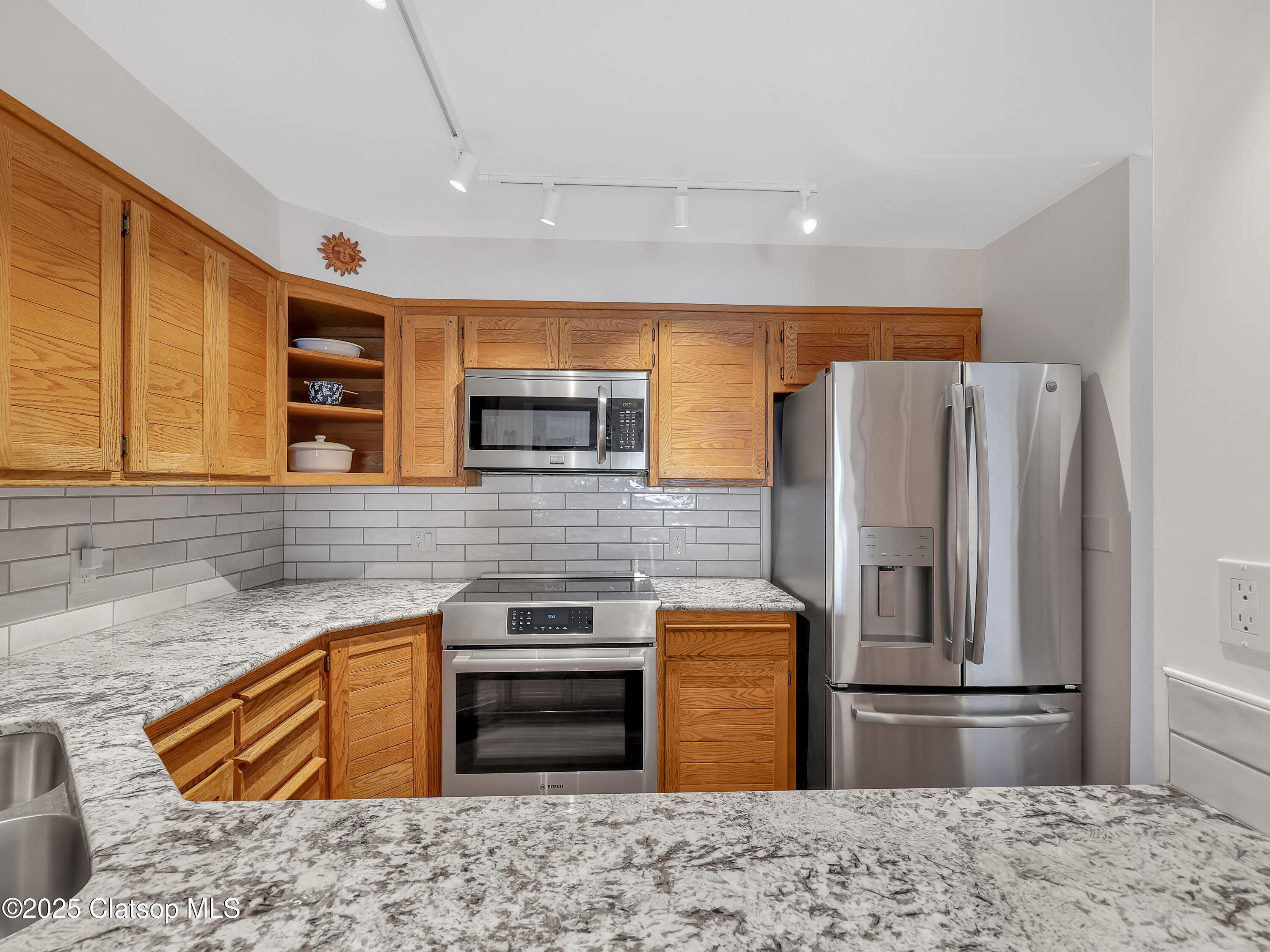 1 3rd Street Property Photo 3