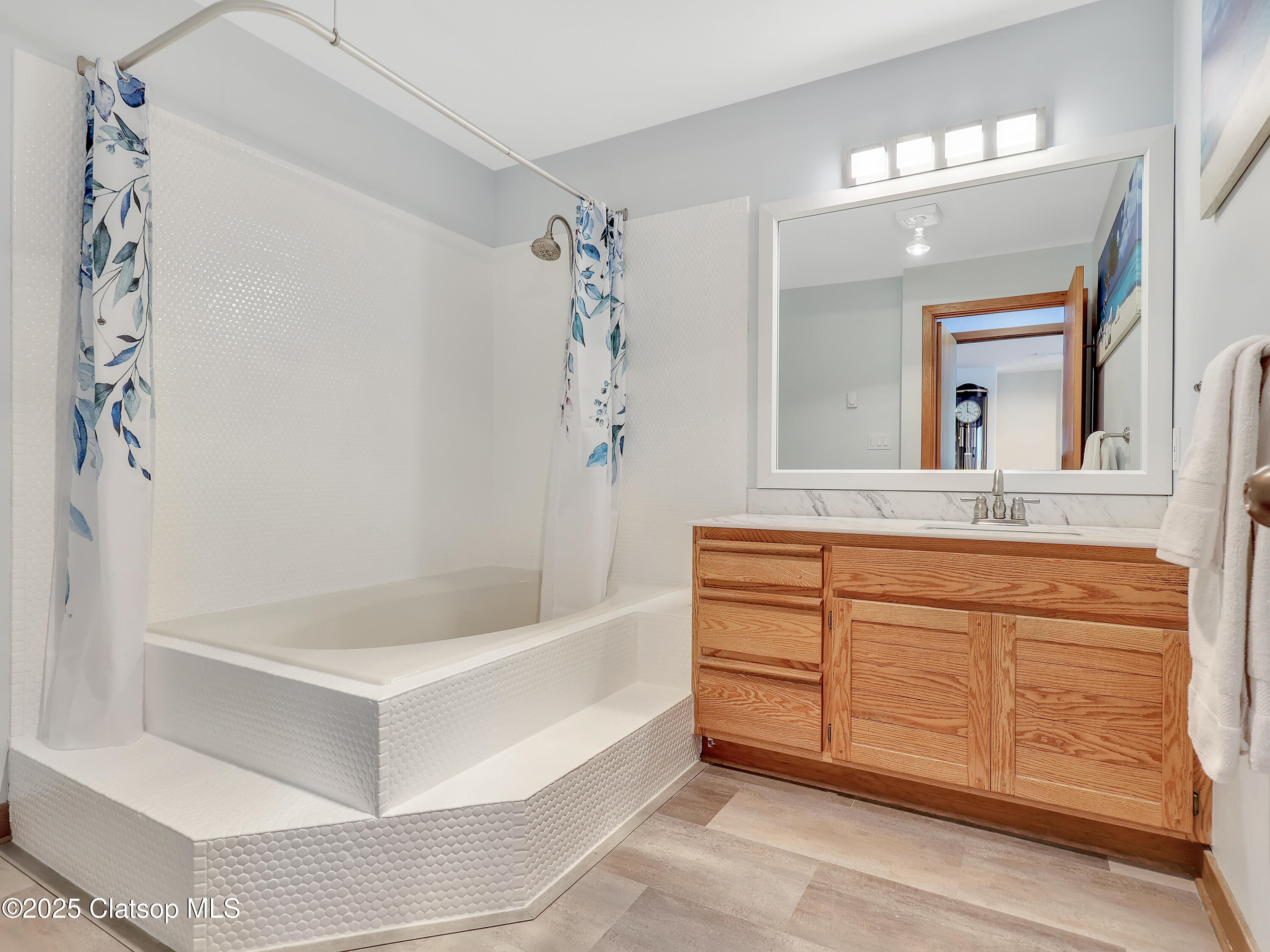 1 3rd Street Property Photo 23
