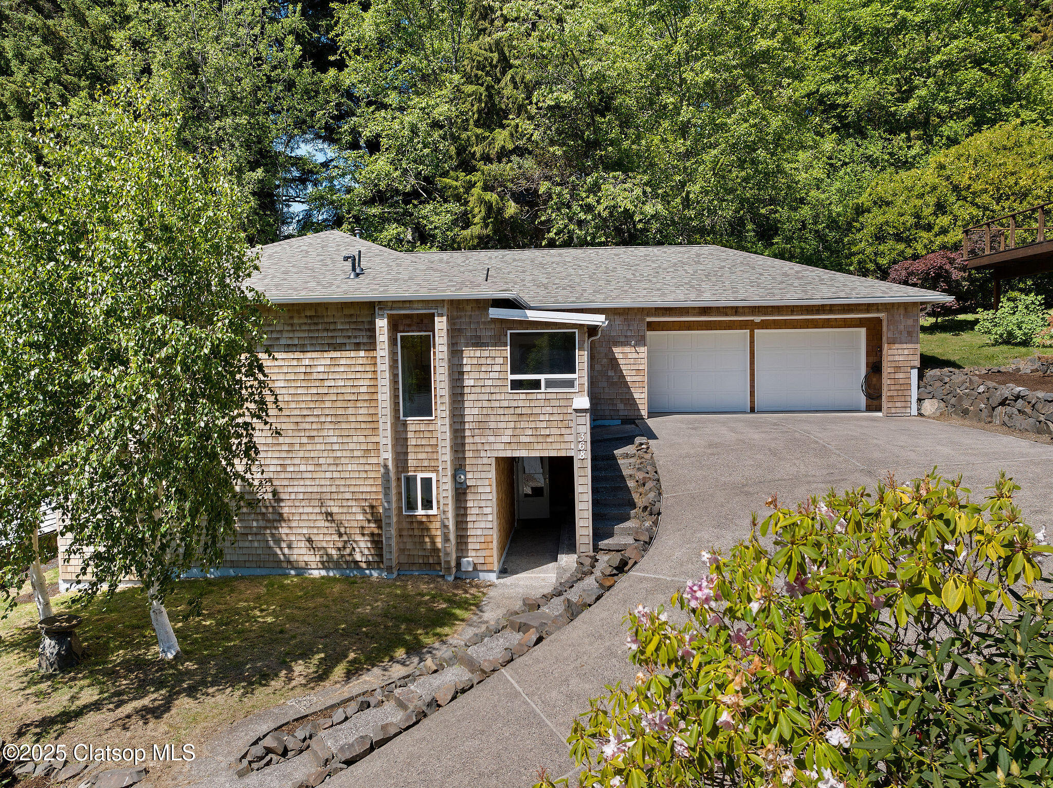 368 Sunset Boulevard Property Photo 1