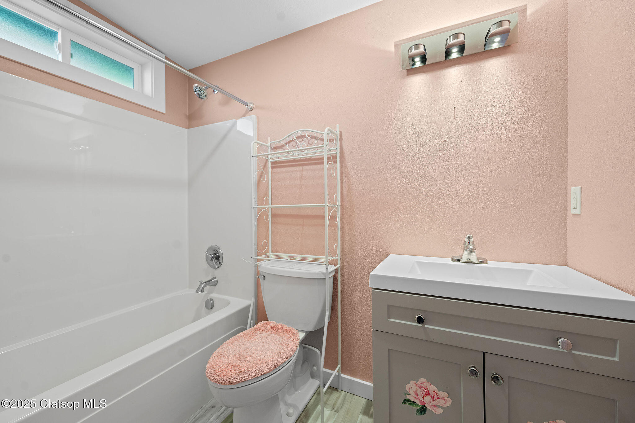404 Chinook Avenue Property Photo 22