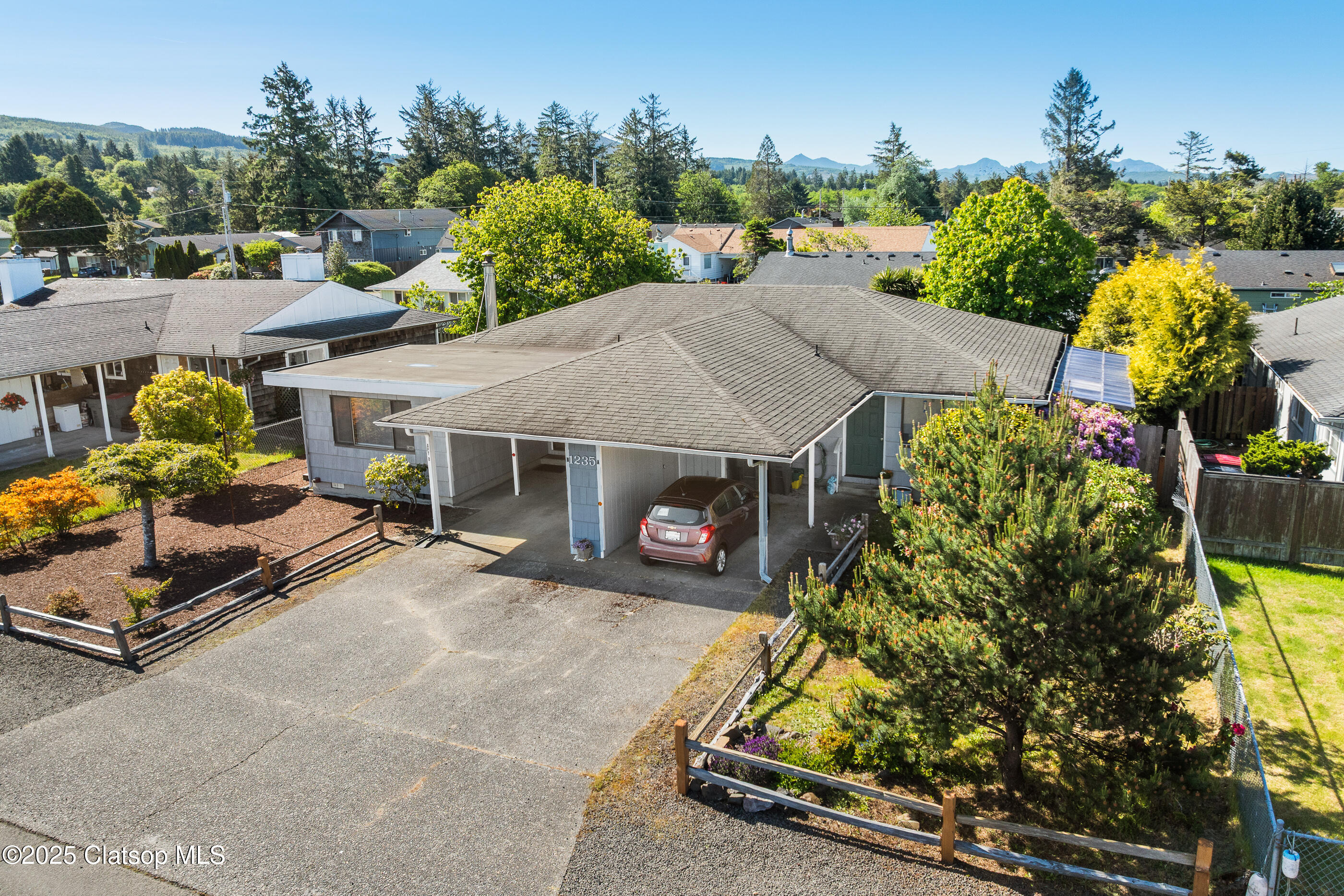 1235 Broadway Street Property Photo 1