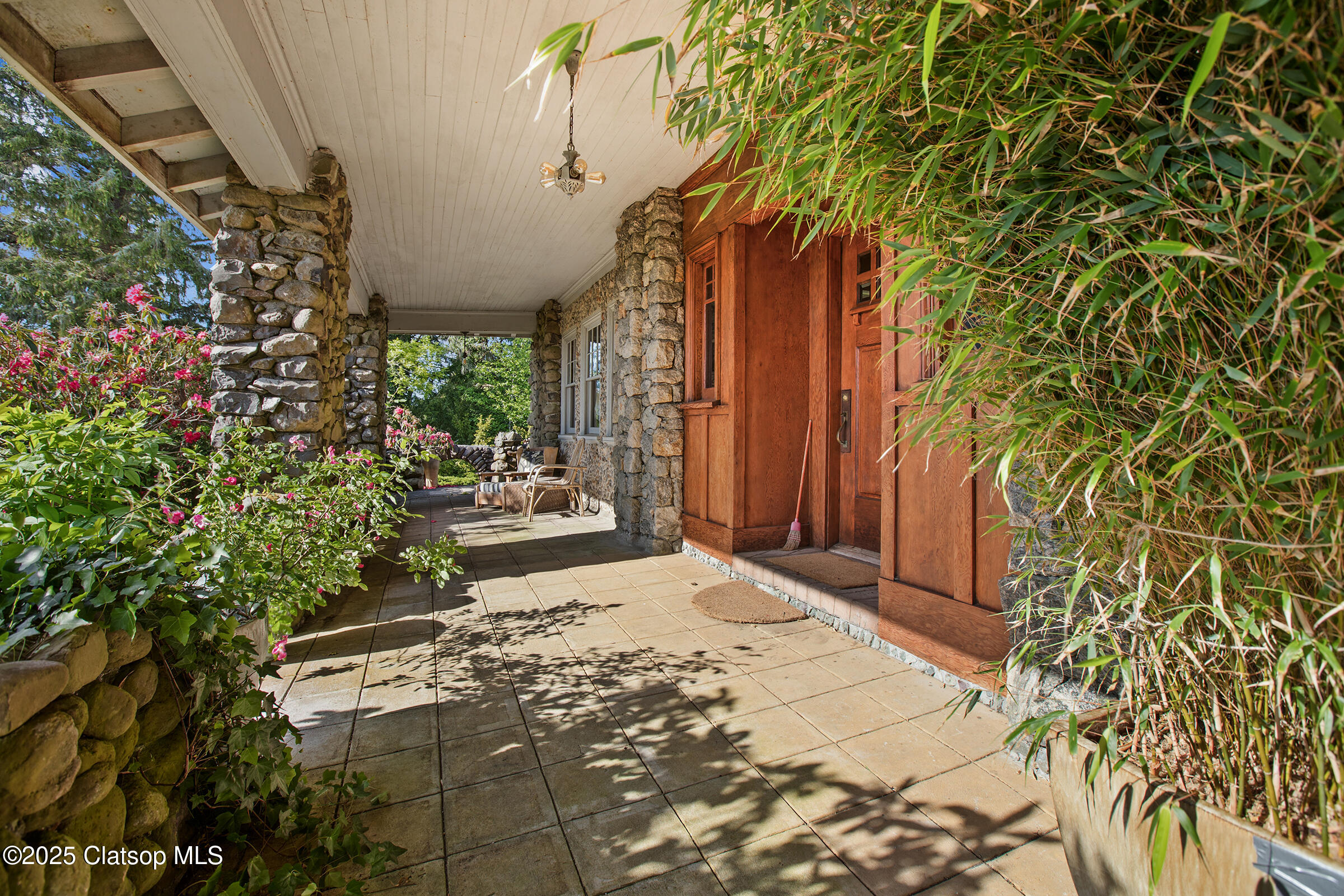 91755 Lewis & Clark Road Property Photo 4