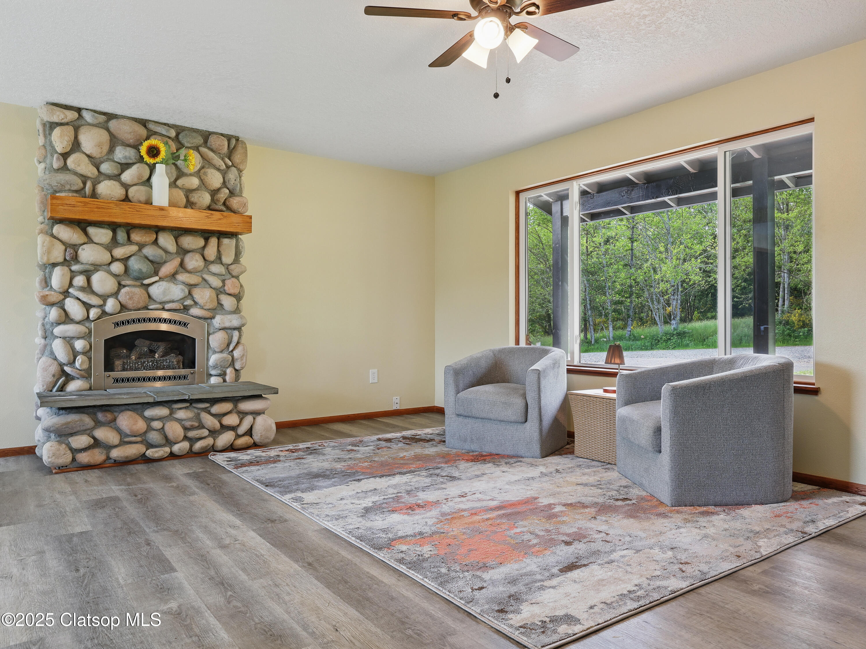 41390 Rolling Stones Lane Property Photo 8
