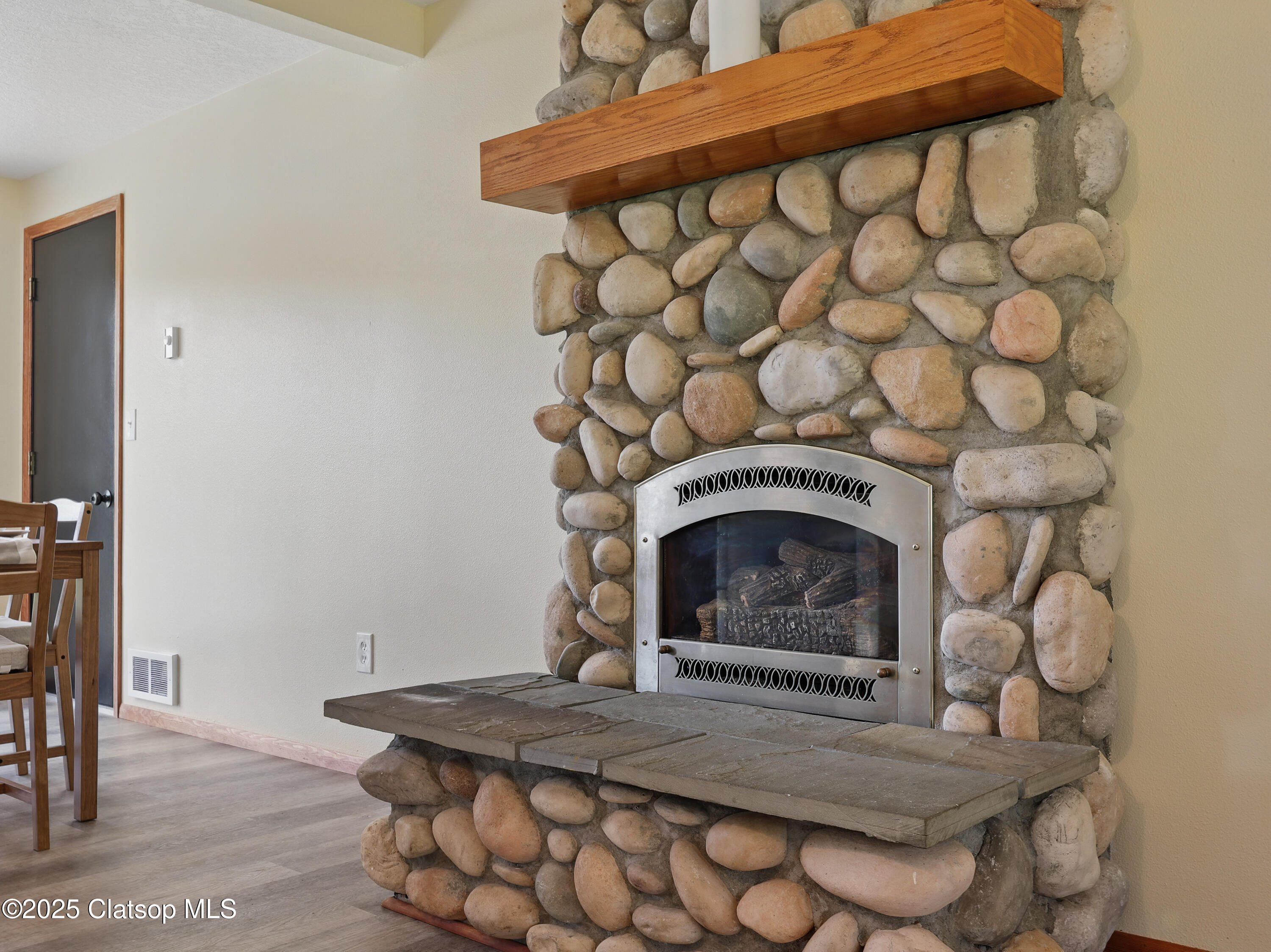 41390 Rolling Stones Lane Property Photo 10