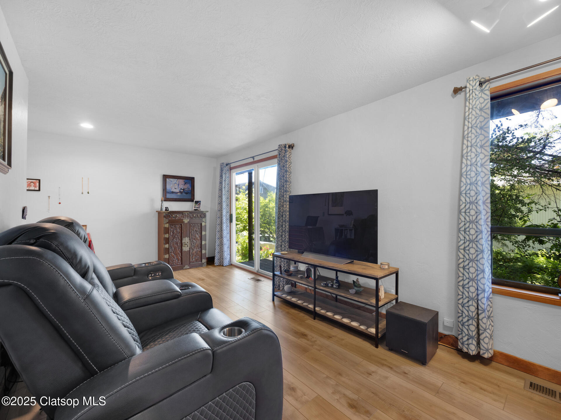 164 E Susitna Property Photo 30