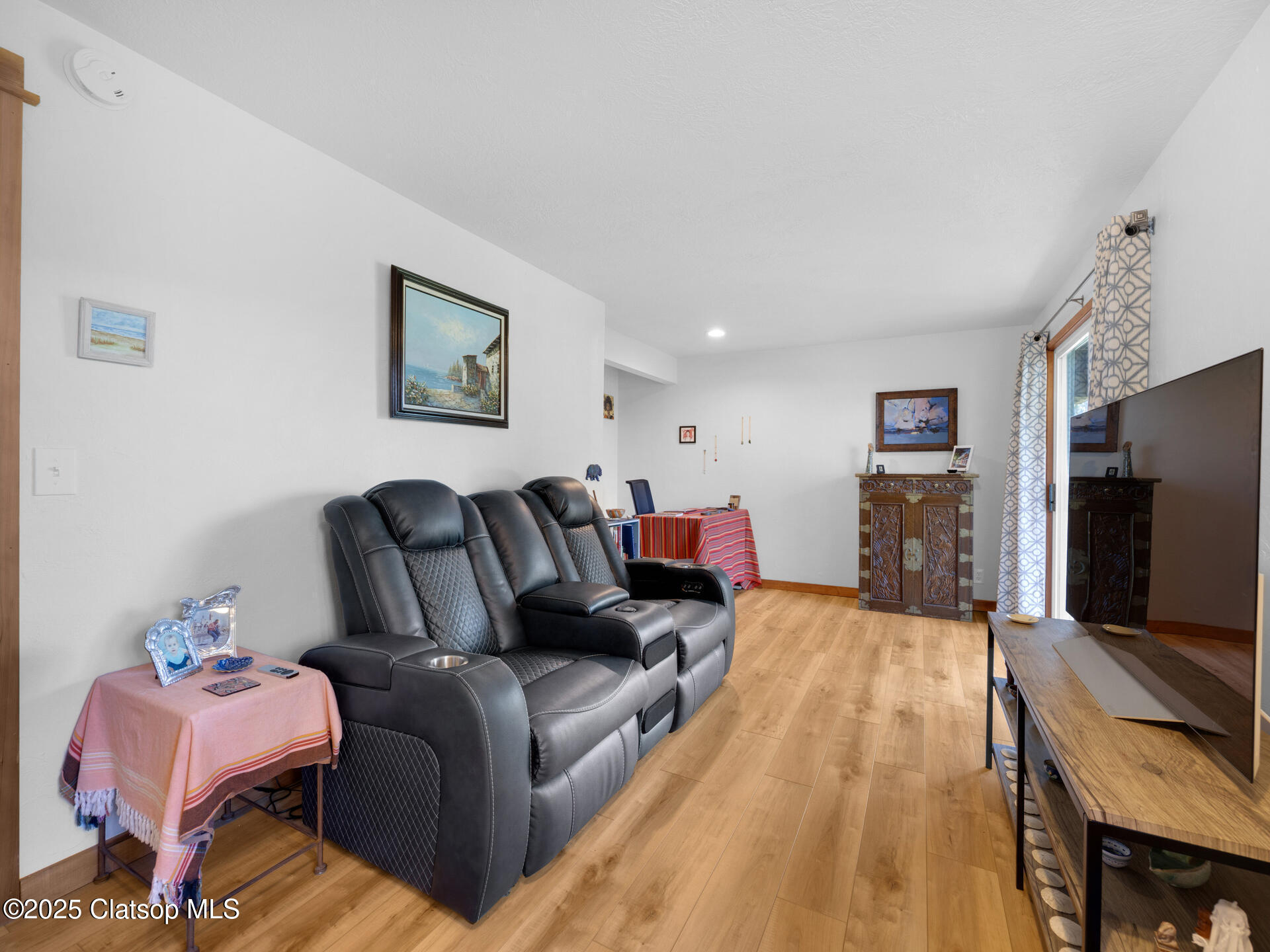 164 E Susitna Property Photo 31