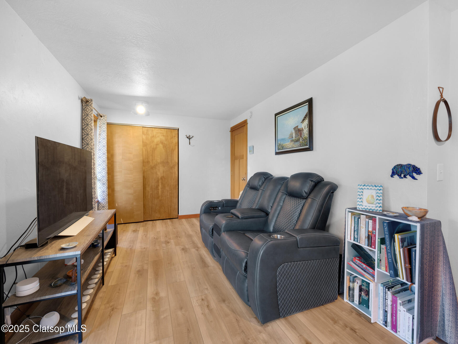 164 E Susitna Property Photo 32