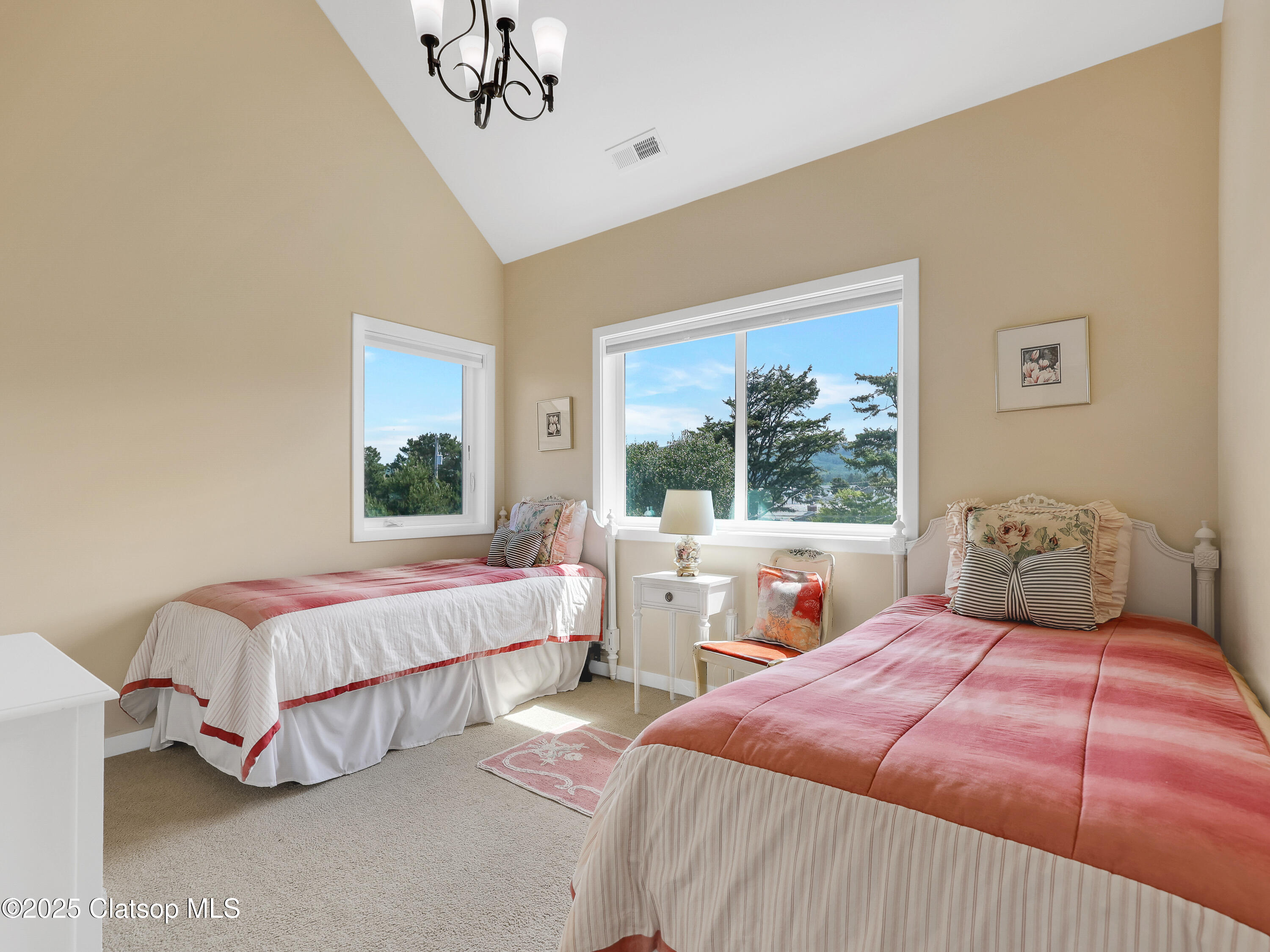 2385 Ocean Vista Drive Property Photo 19