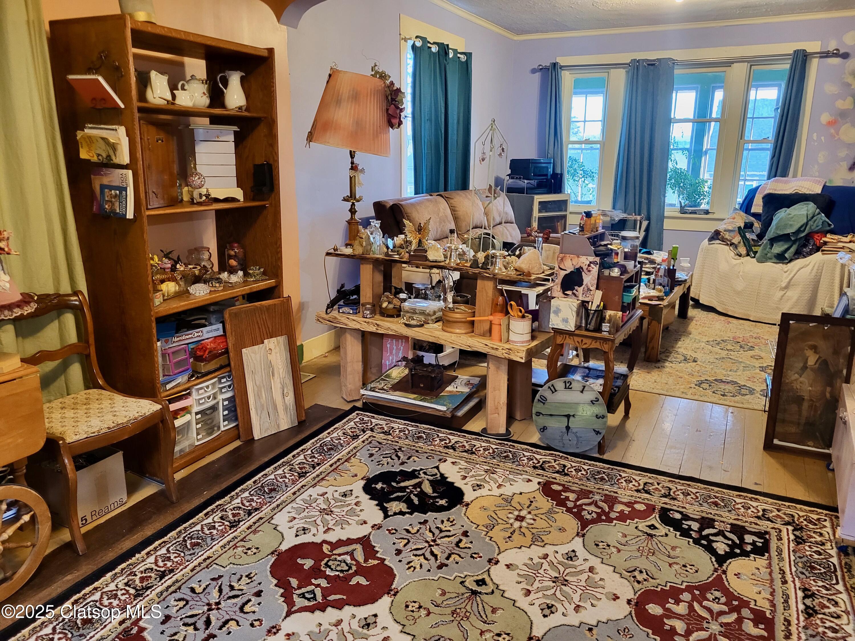 659 Florence Avenue Property Photo 4