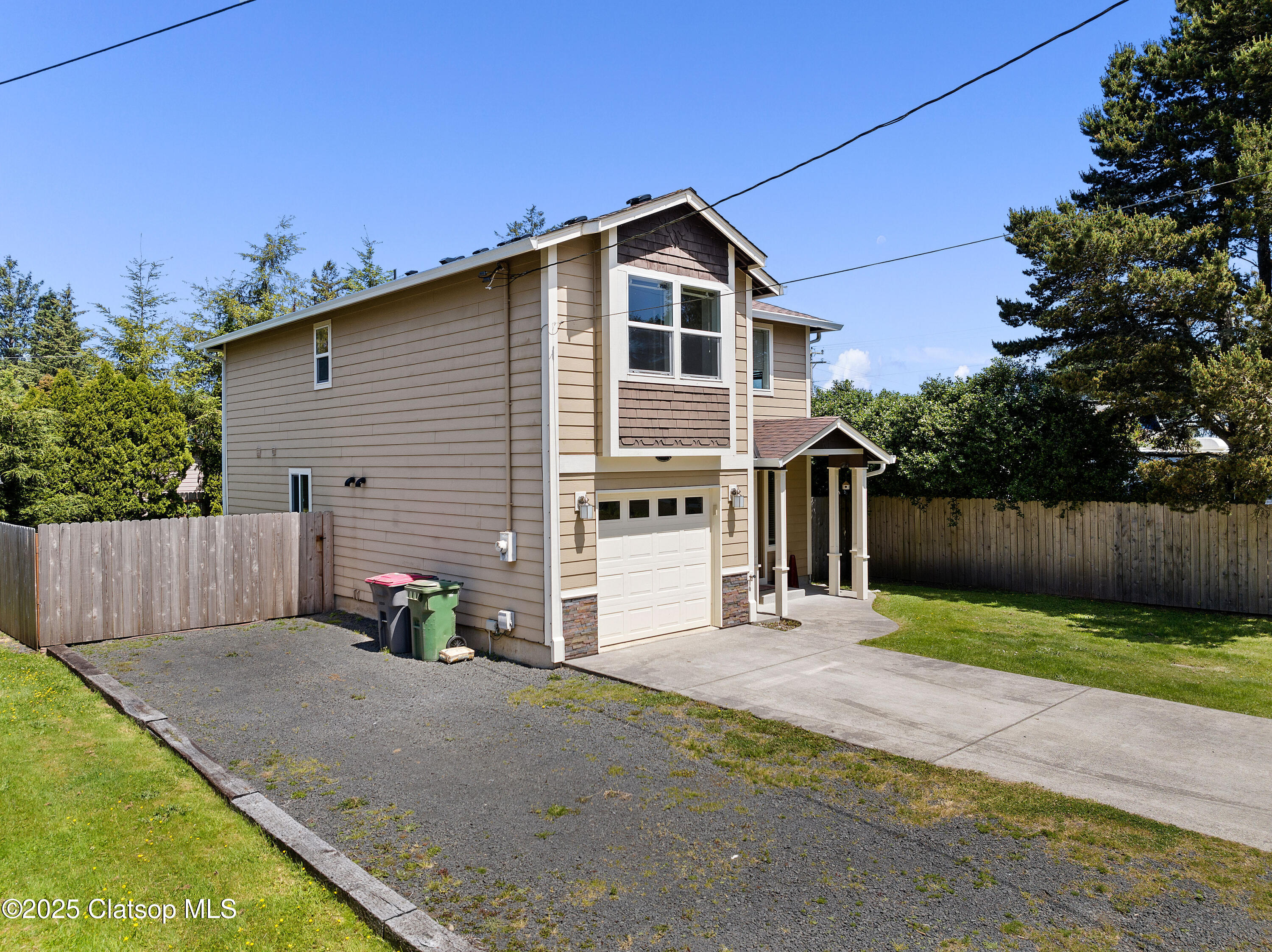 1225 3rd Property Photo 2