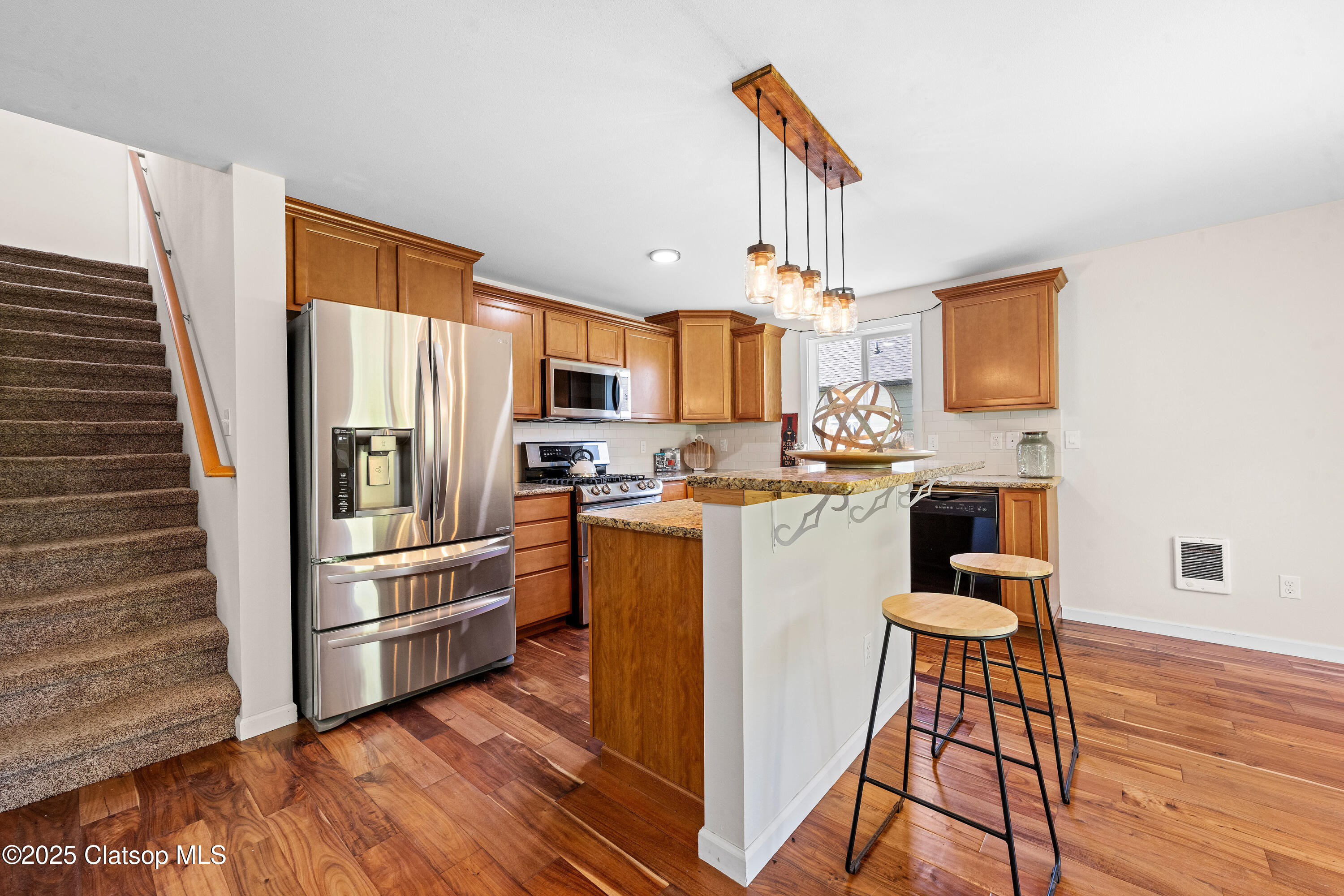 1225 3rd Property Photo 14