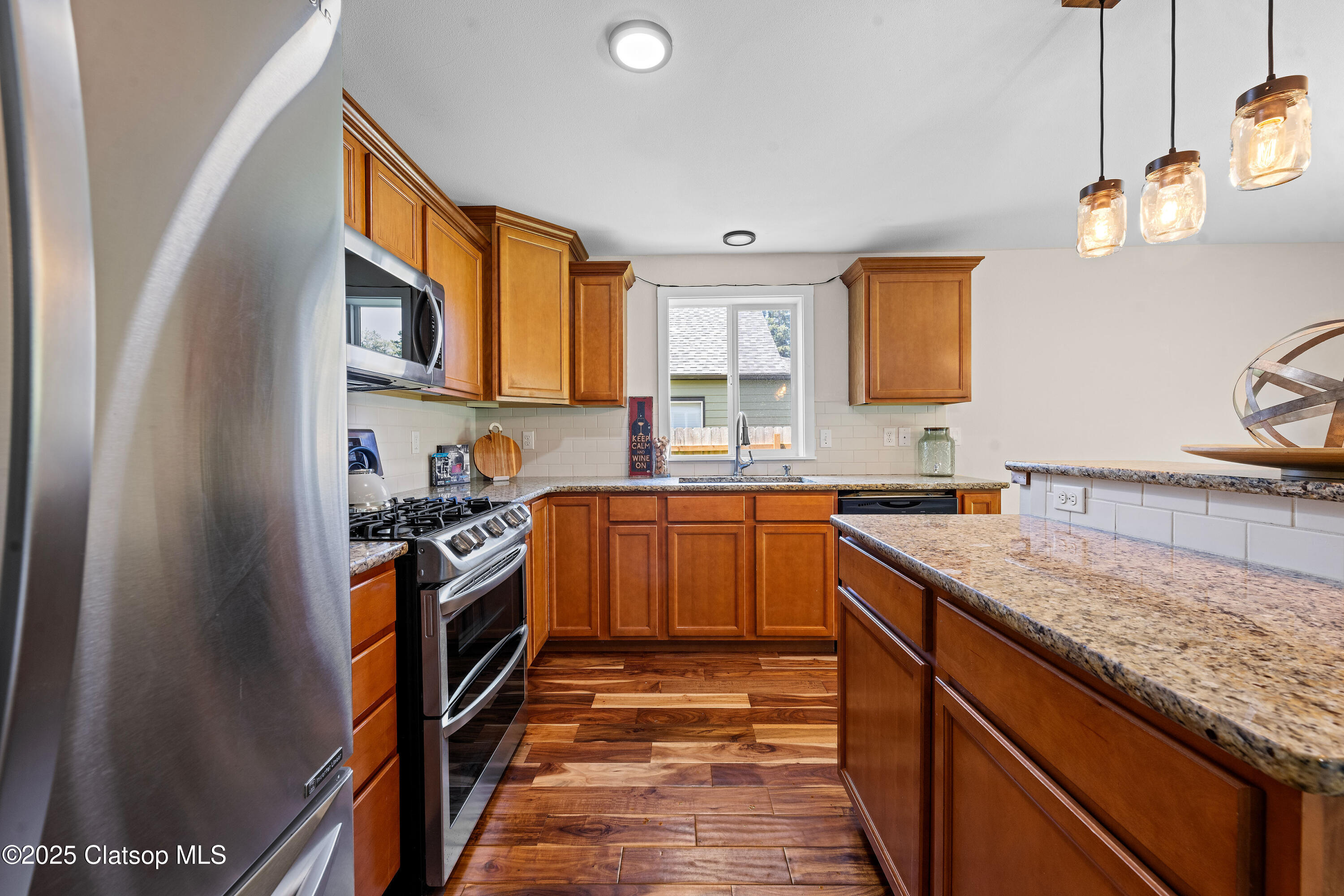 1225 3rd Property Photo 16