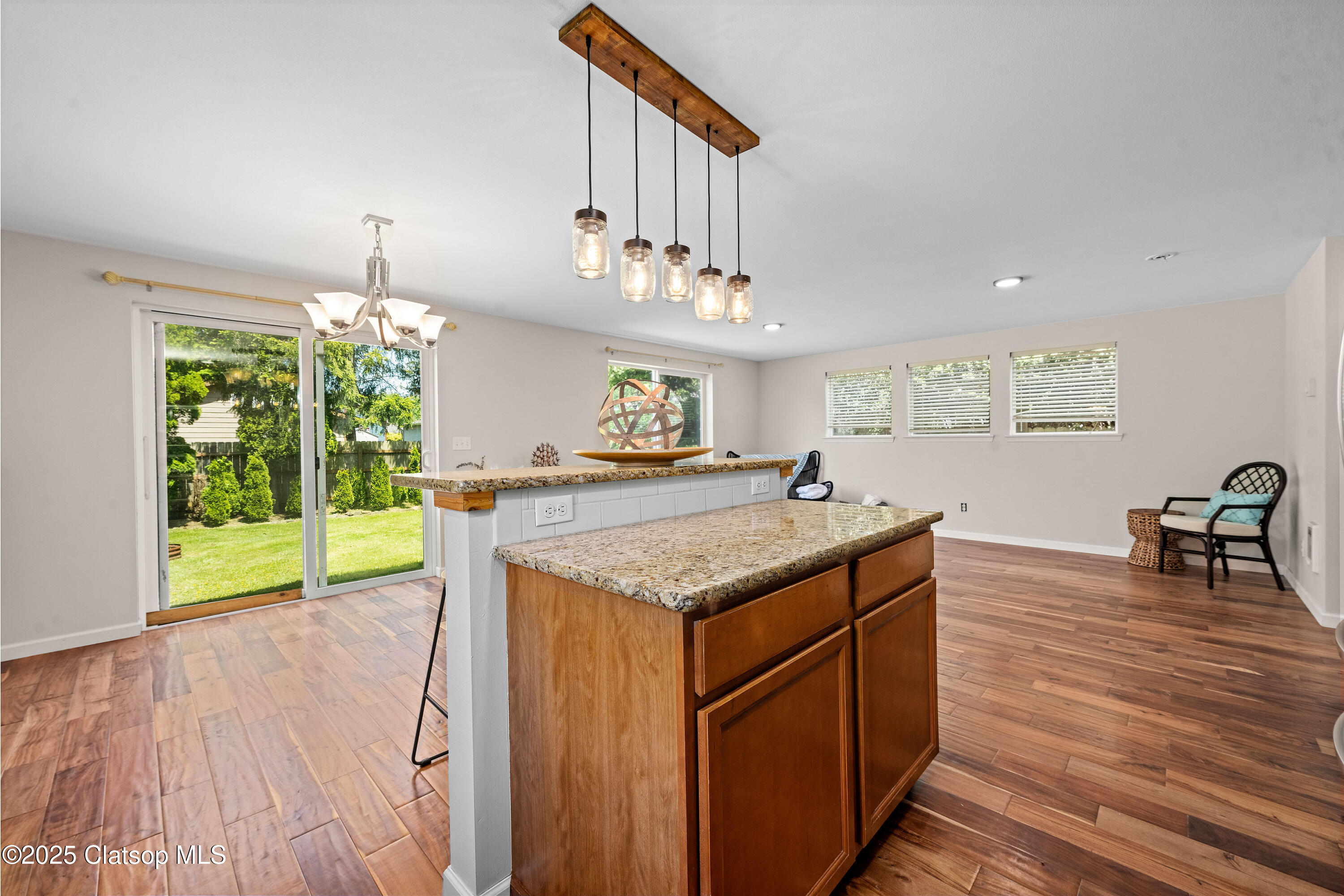 1225 3rd Property Photo 17