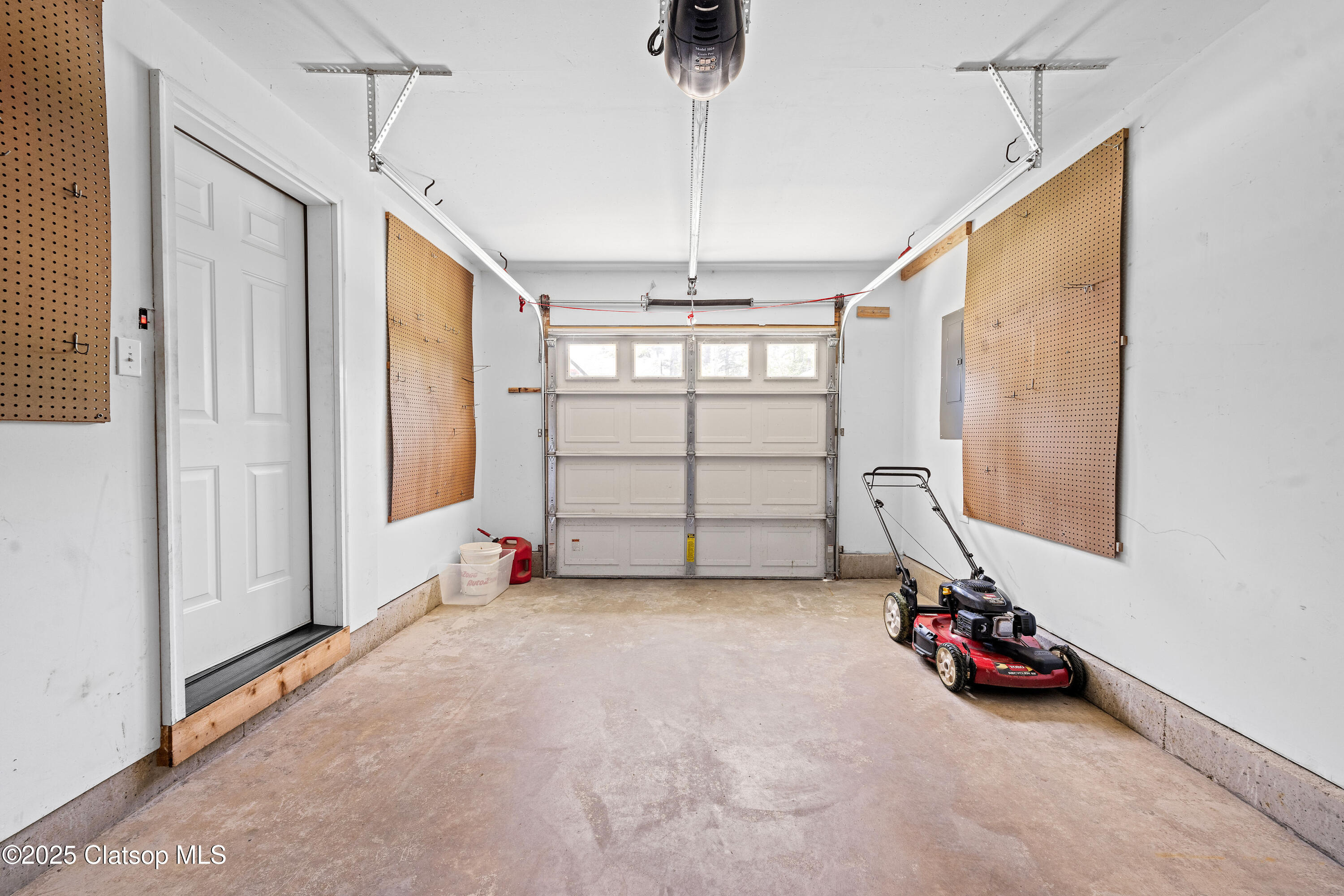 1225 3rd Property Photo 36