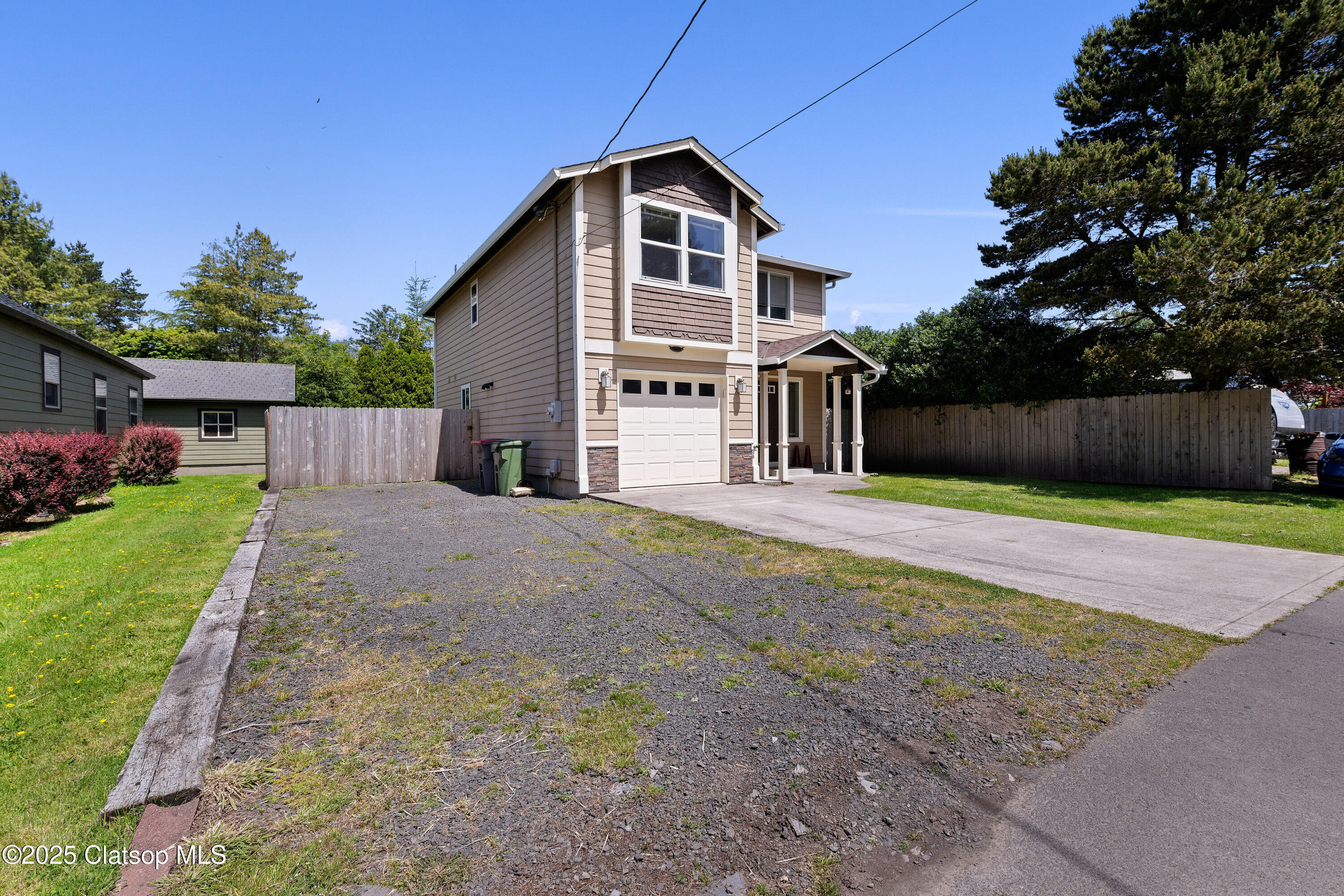 1225 3rd Property Photo 38