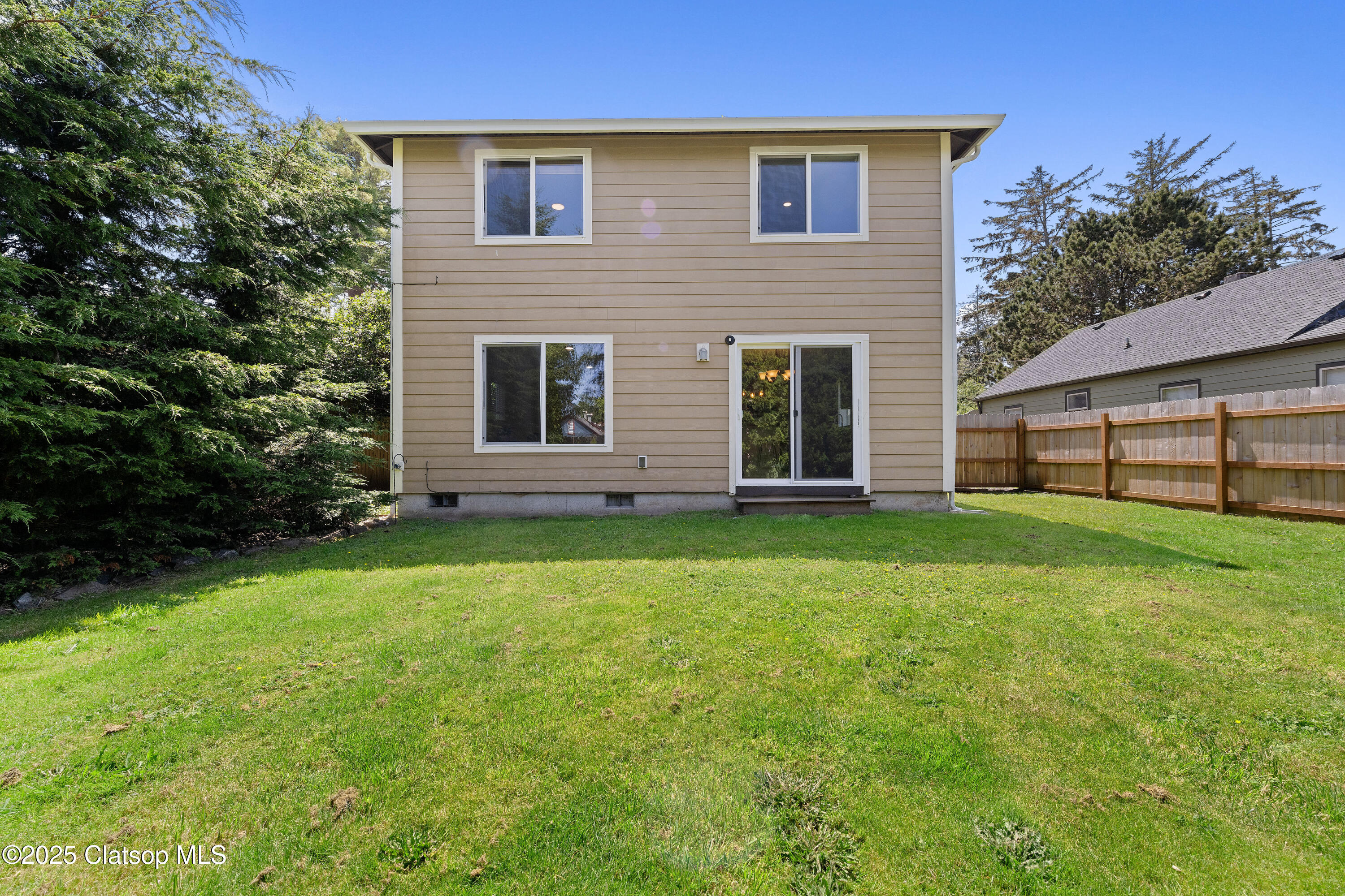 1225 3rd Property Photo 42