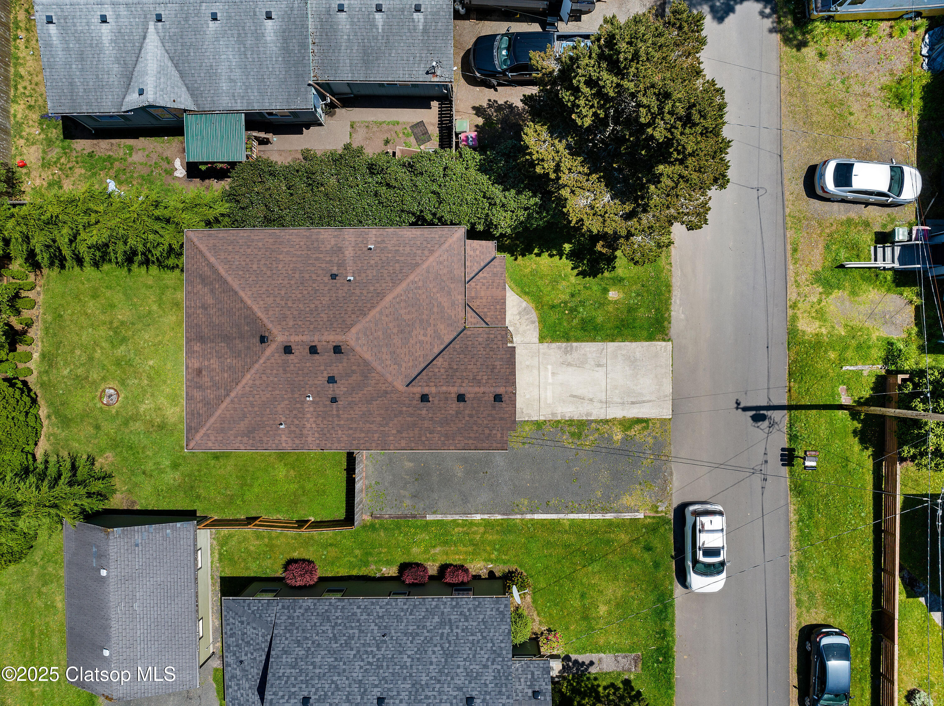 1225 3rd Property Photo 44