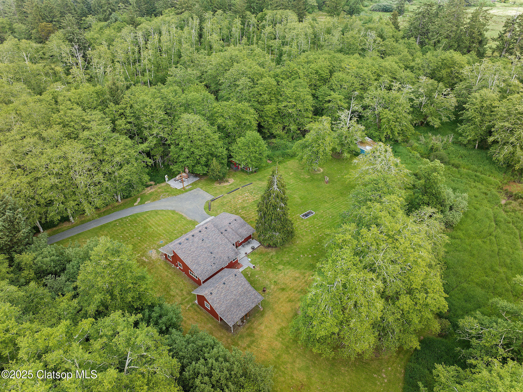 290 12th Avenue Property Photo 24