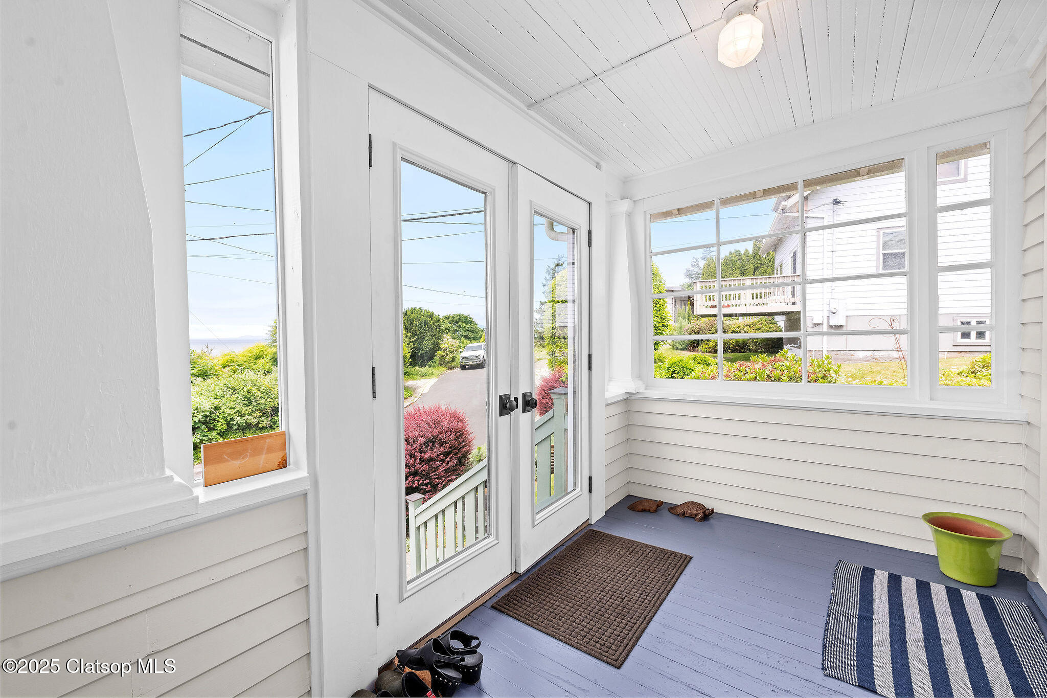 571 Rivington Avenue Property Photo 11
