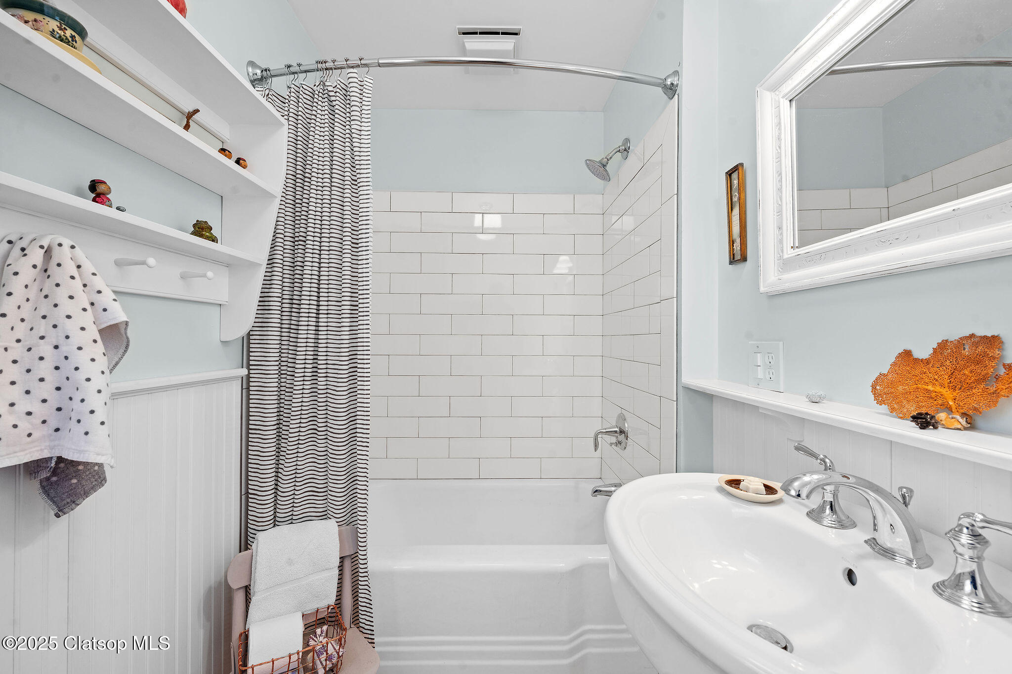 571 Rivington Avenue Property Photo 27
