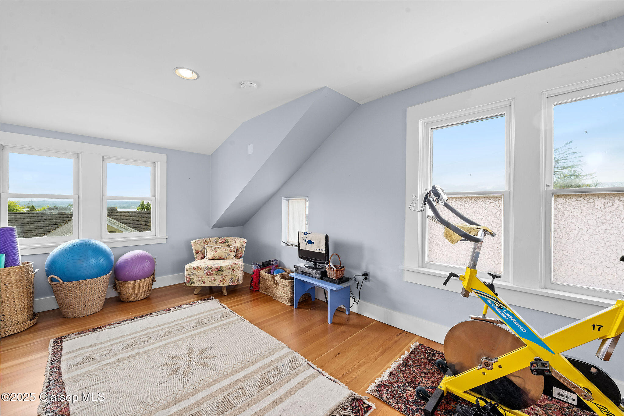 571 Rivington Avenue Property Photo 39