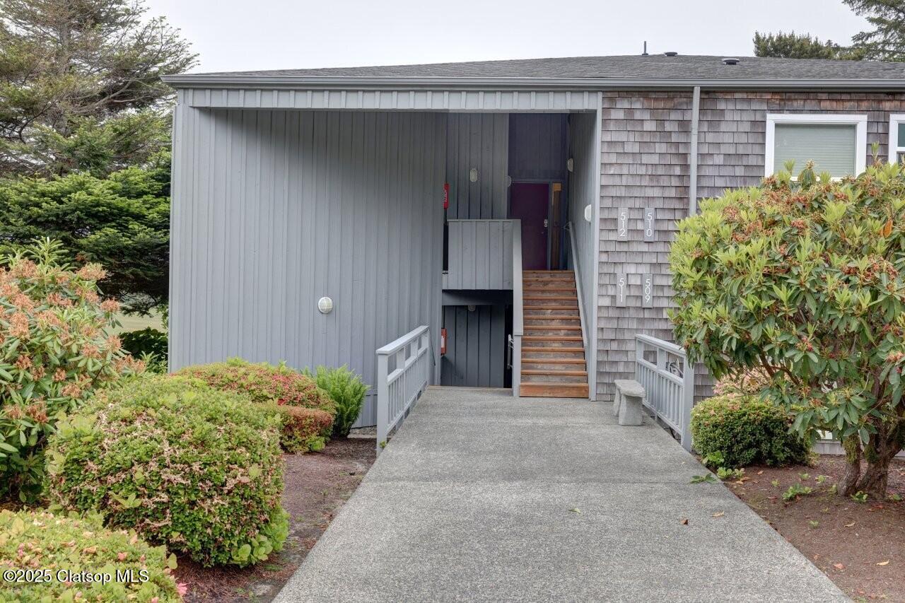 1729 Gearhart Green Condo Property Photo 3